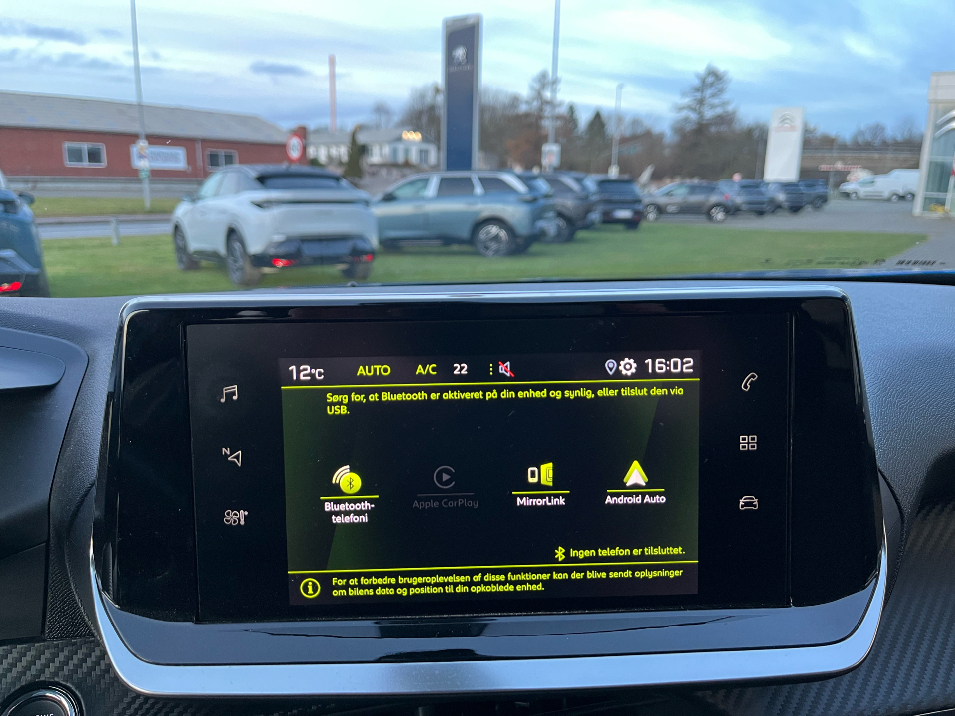 Billede af Peugeot 2008 1,2 PureTech Allure Pack EAT8 130HK 5d 8g Aut.