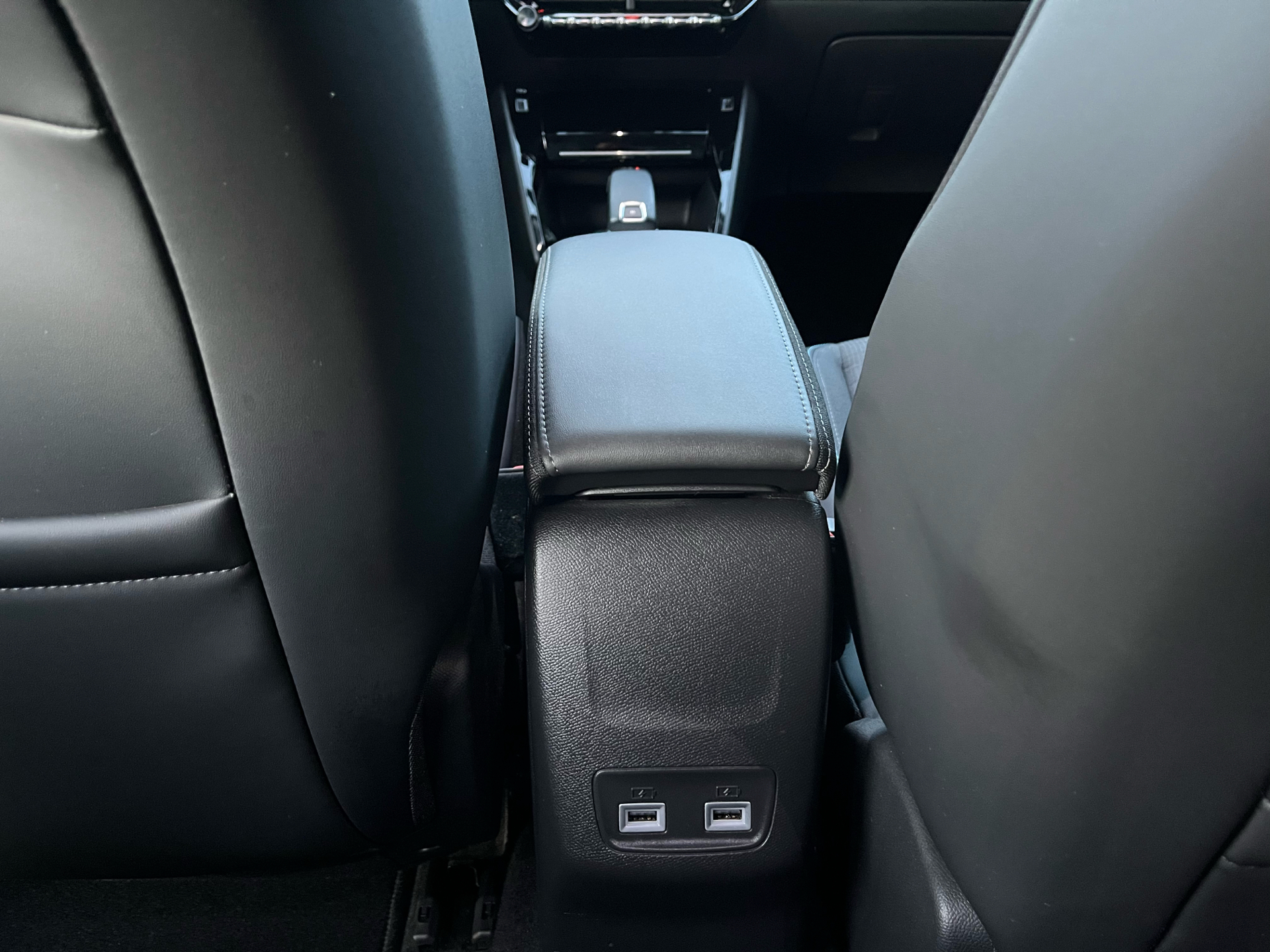 Billede af Peugeot 2008 1,2 PureTech Allure Pack EAT8 130HK 5d 8g Aut.