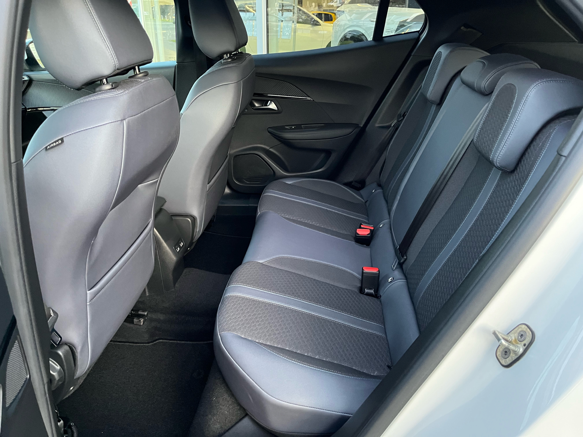 Billede af Peugeot 2008 1,5 BlueHDi Edition 210+ 100HK 5d 6g