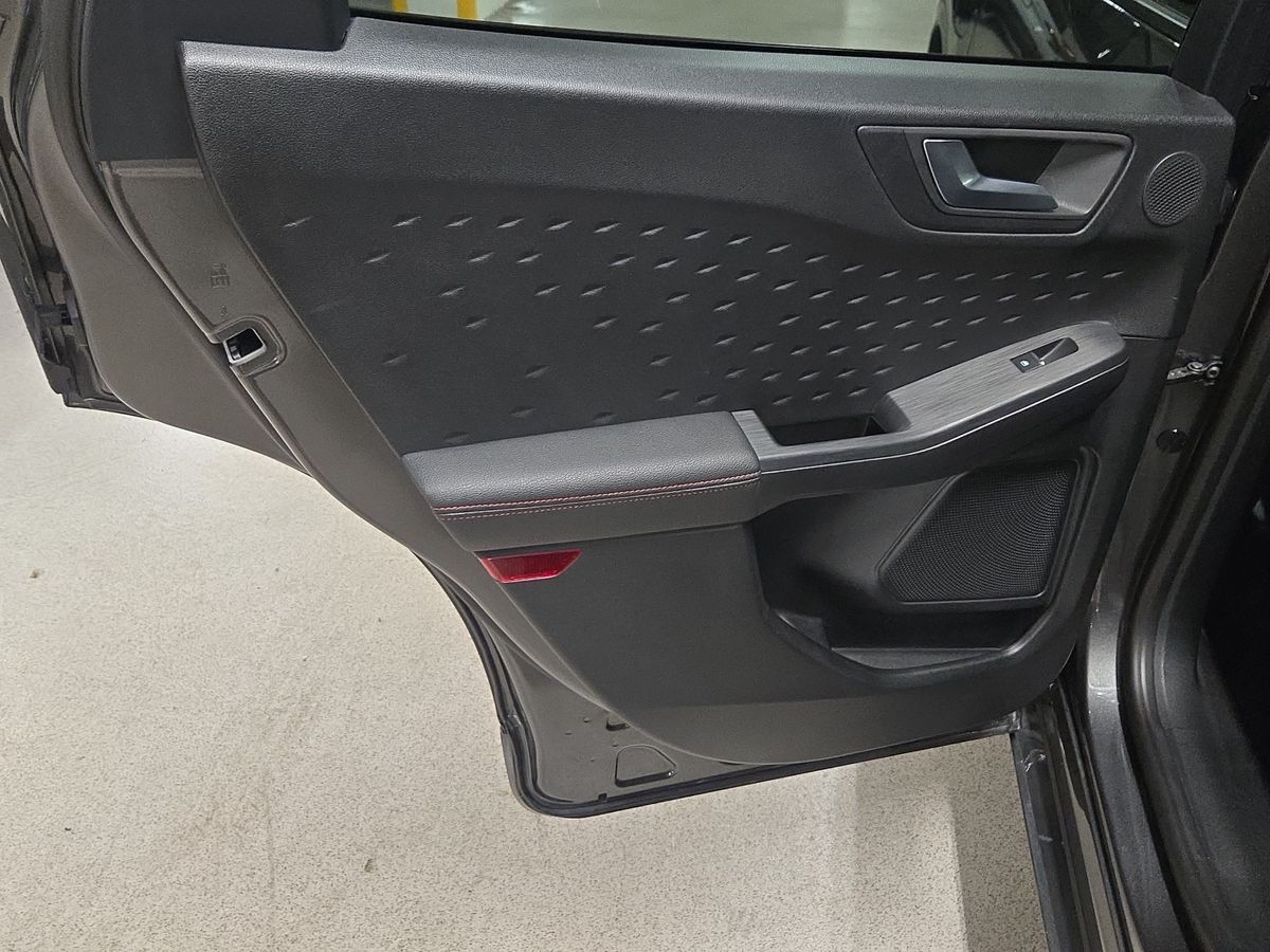 Billede af Ford Kuga 2,5 Plugin-hybrid ST-Line X CVT 225HK 5d Trinl. Gear