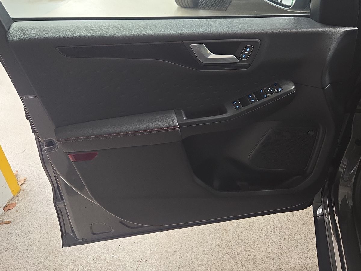 Billede af Ford Kuga 2,5 Plugin-hybrid ST-Line X CVT 225HK 5d Trinl. Gear