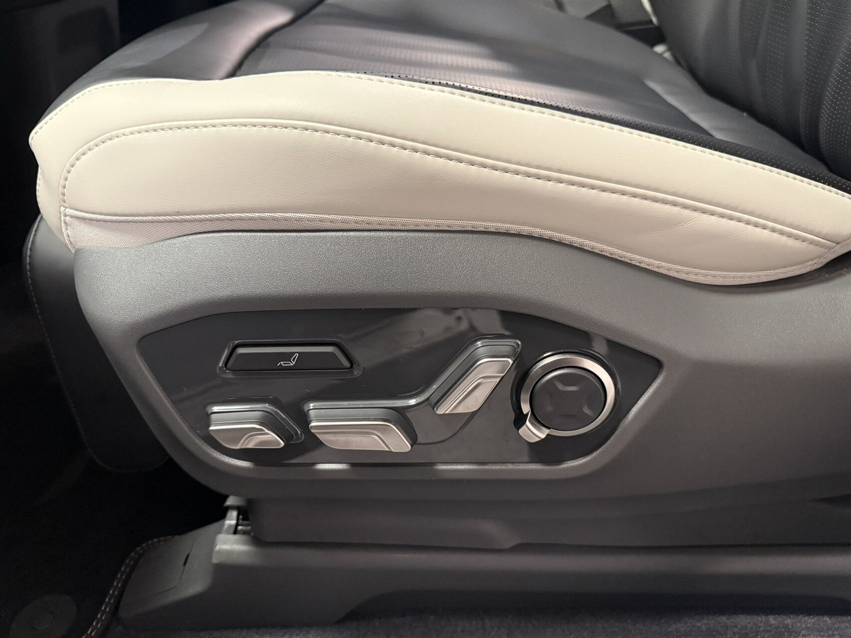 Billede af Kia EV9 EL Long Range Performance GT-Line AWD 384HK 5d Aut.