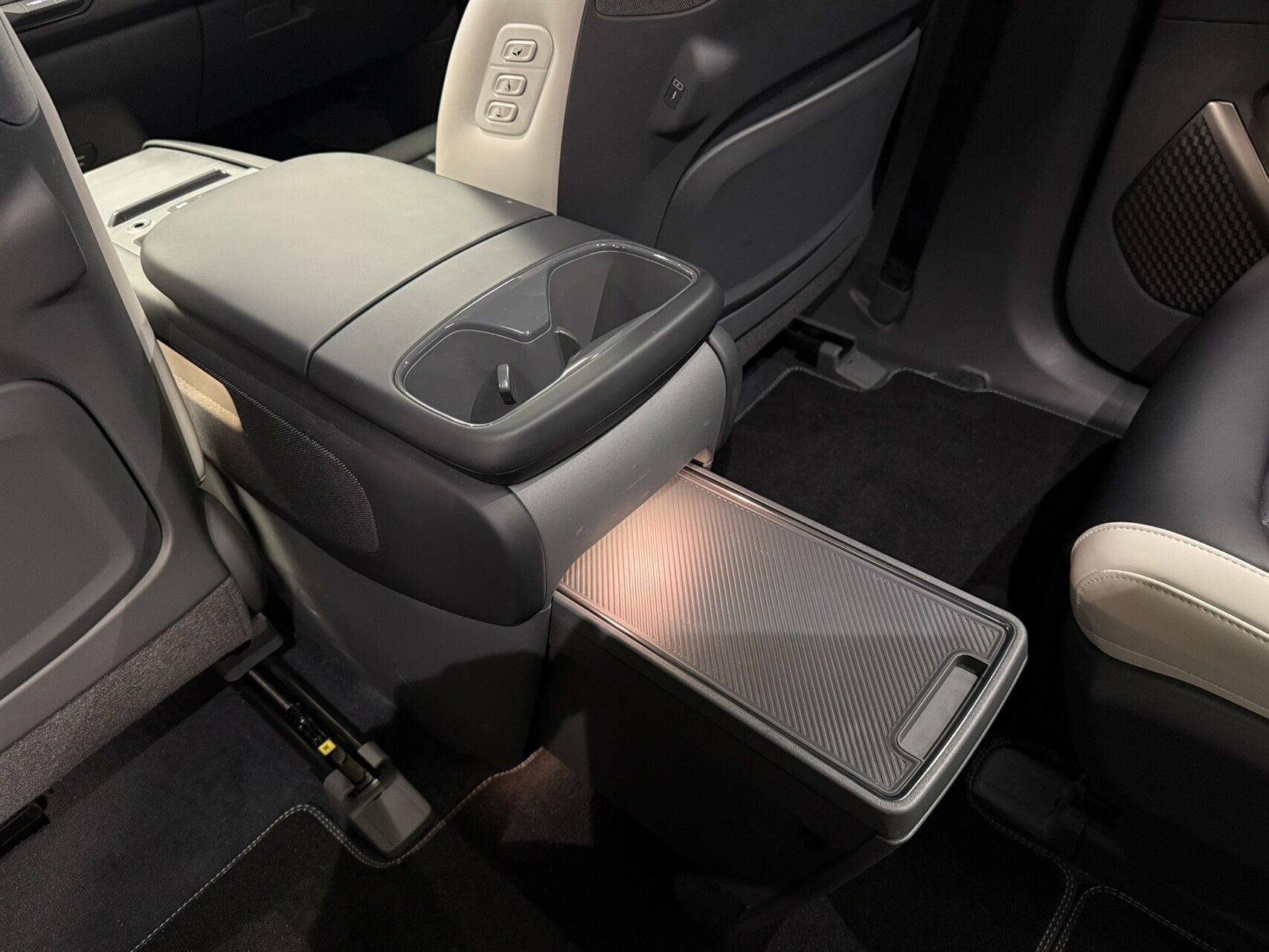 Billede af Kia EV9 EL Long Range Performance GT-Line AWD 384HK 5d Aut.