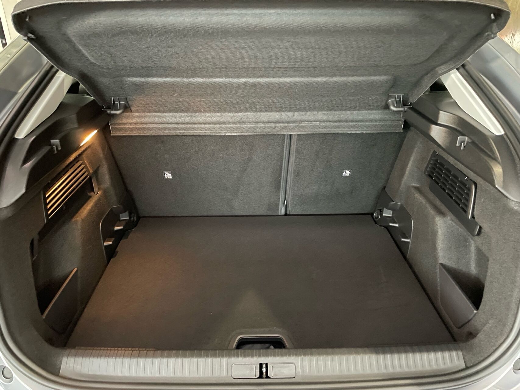 Billede af Citroën e-C4 EL Feel 136HK 5d Aut.