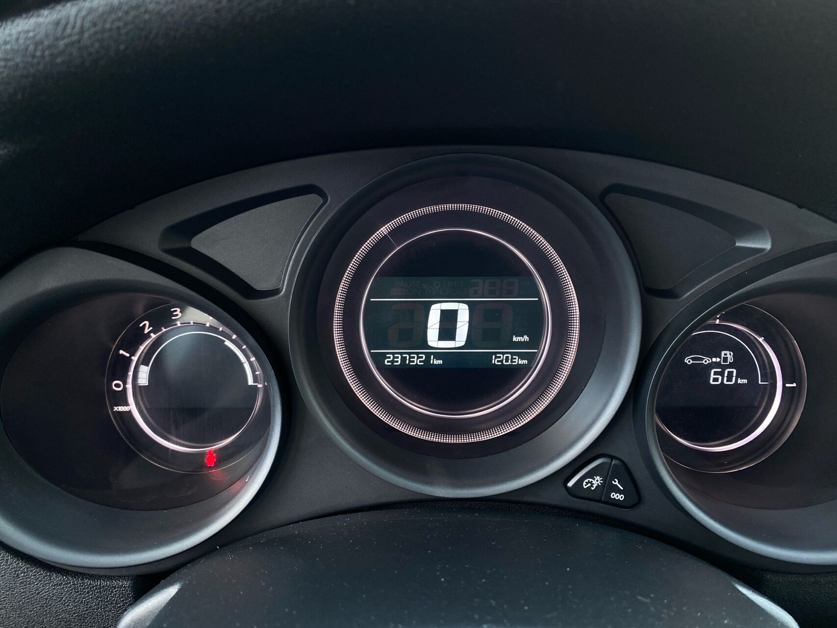 Billede af Citroën C4 1,6 Blue HDi Cool start/stop 100HK 5d