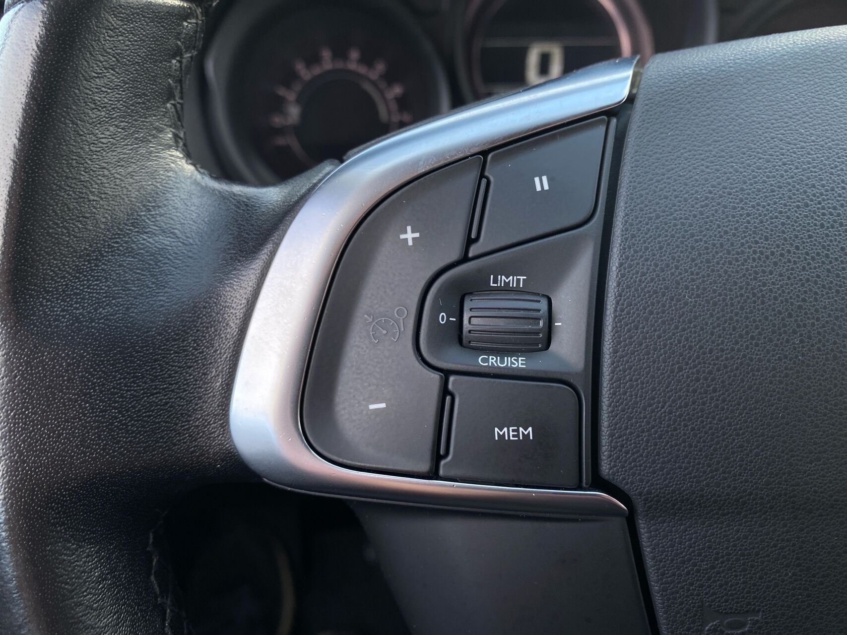 Billede af Citroën C4 1,6 Blue HDi Cool start/stop 100HK 5d