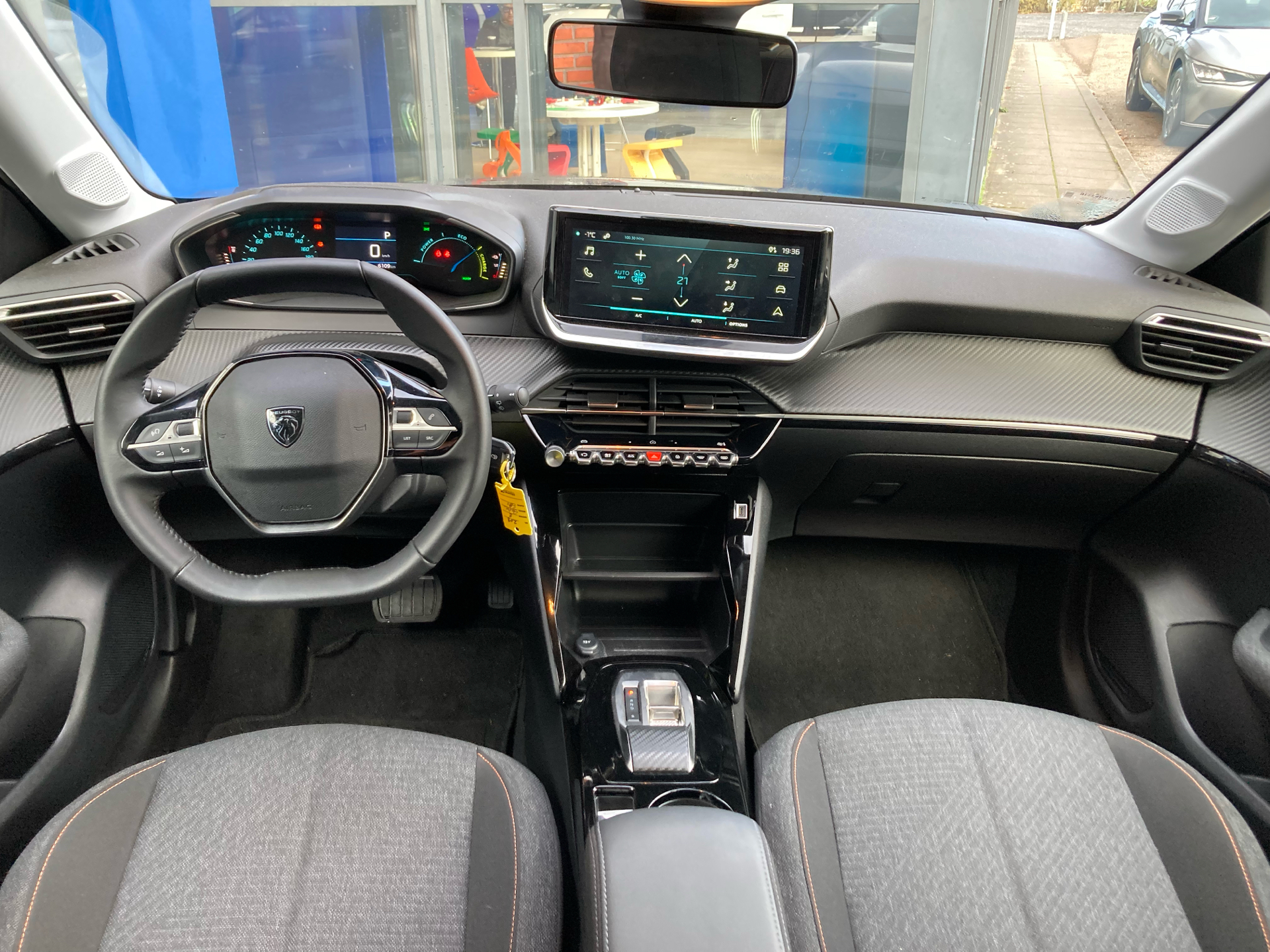 Billede af Peugeot e-208 EL Style 136HK 5d Aut.