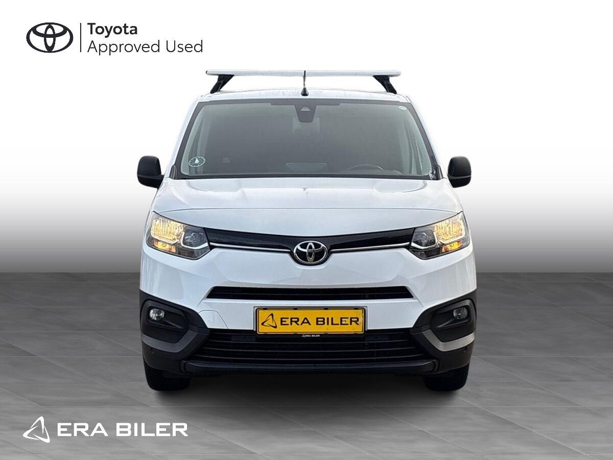 Billede af Toyota Proace City Long 1,5 D Comfort Smart Active Vision Dobbelt Bagdør 102HK Van