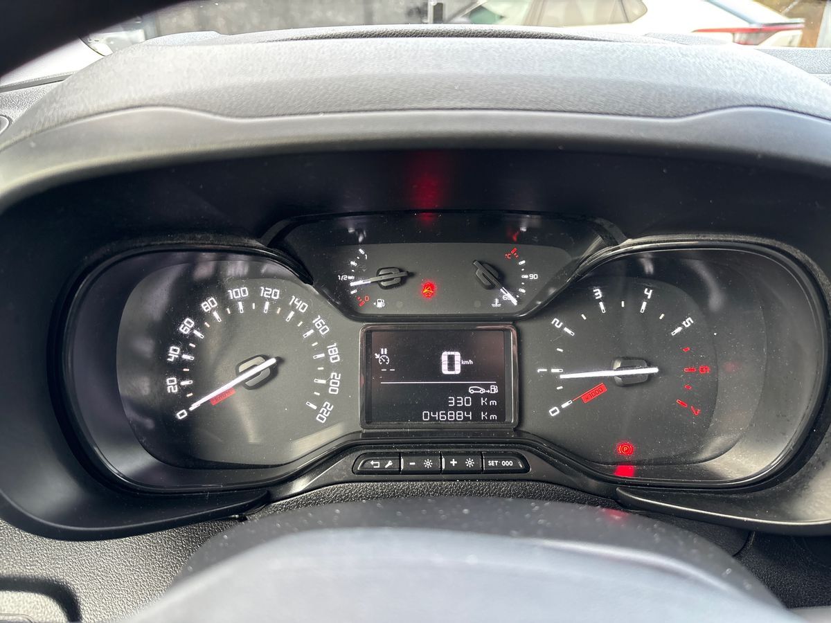 Billede af Toyota Proace City Long 1,5 D Comfort Smart Active Vision Dobbelt Bagdør 102HK Van