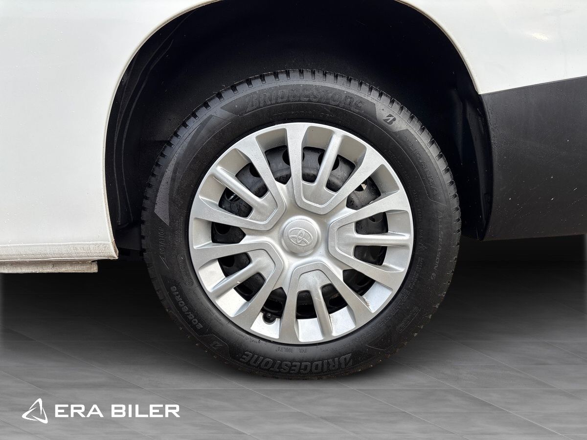 Billede af Toyota Proace City Long 1,5 D Comfort Smart Active Vision Dobbelt Bagdør 102HK Van