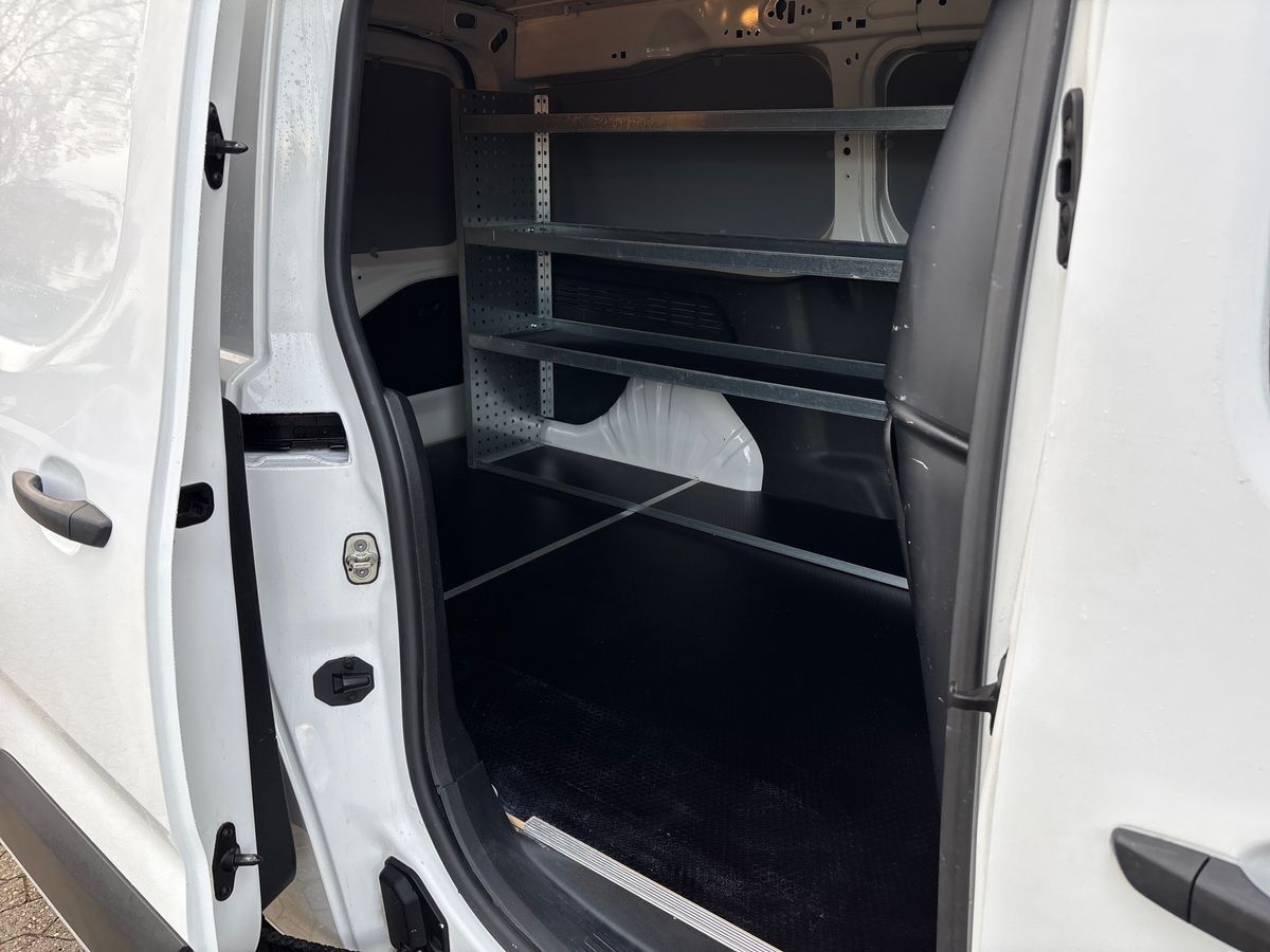 Billede af Toyota Proace City Long 1,5 D Comfort Smart Active Vision Dobbelt Bagdør 102HK Van