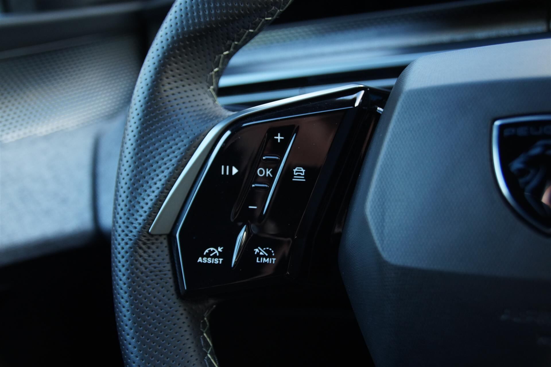 Billede af Peugeot e-5008 EL GT Pack 210HK 5d Aut.