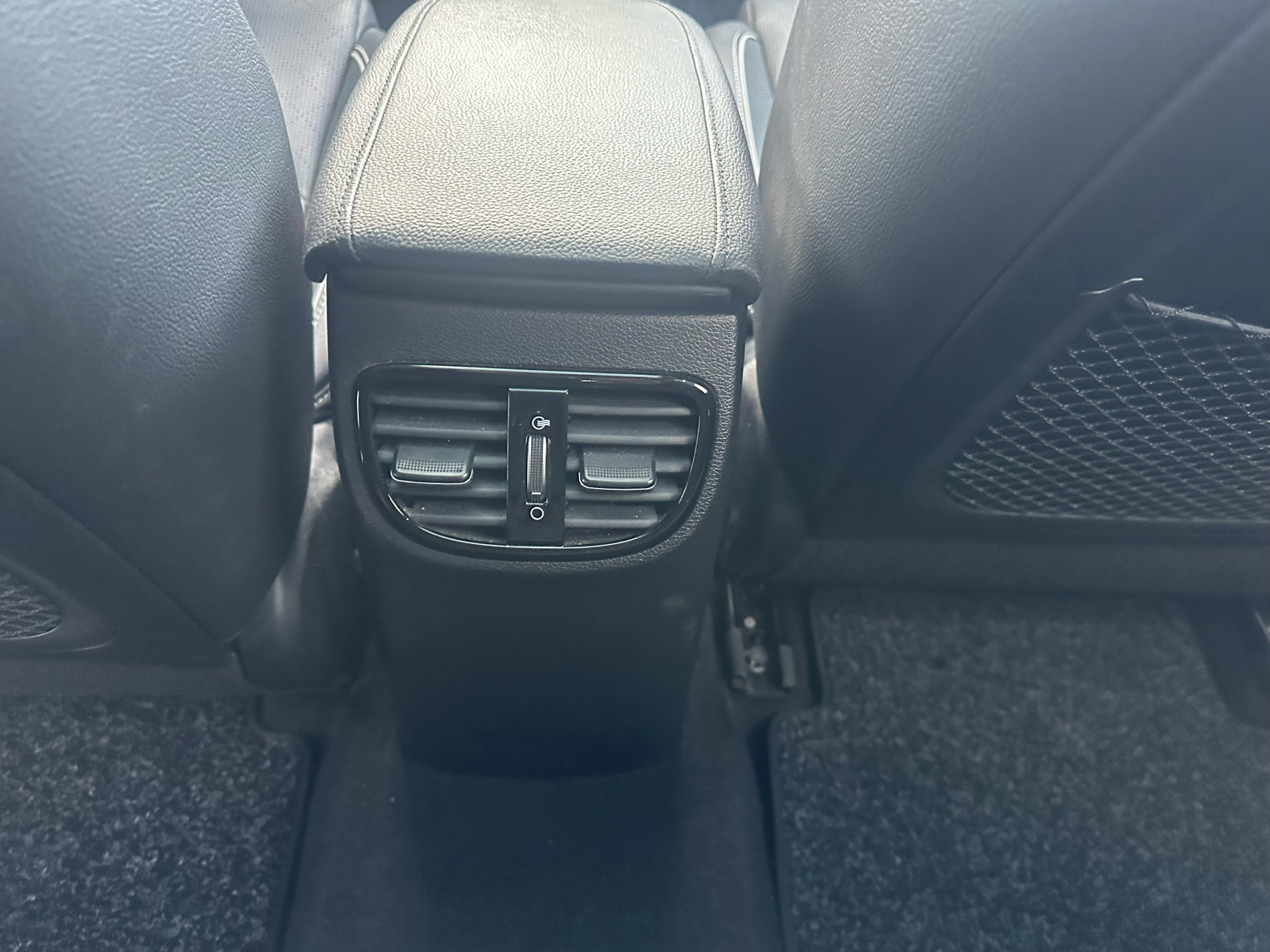 Billede af Kia XCeed 1,6 GDI  Plugin-hybrid Upgrade DCT 141HK 5d 6g Aut.