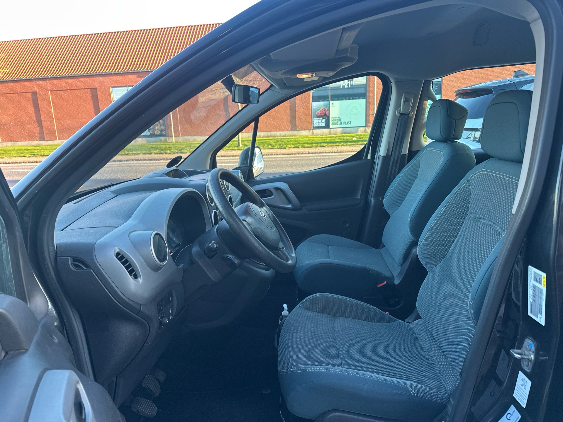 Billede af Citroën Berlingo 1,5 Blue HDi Iconic start/stop 100HK