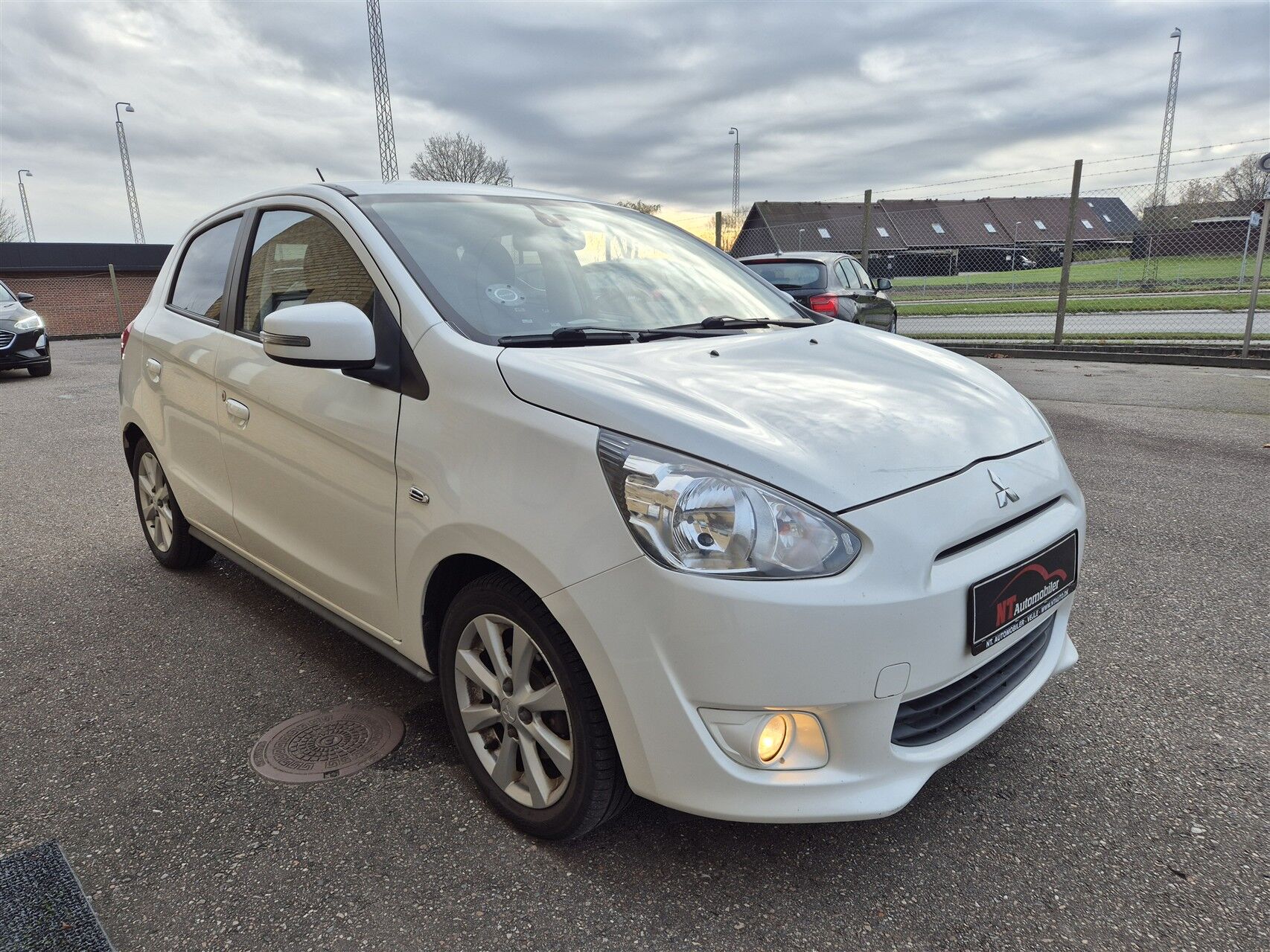 Billede af Mitsubishi Space Star 1,2 Intense CVT 80HK 5d Aut.