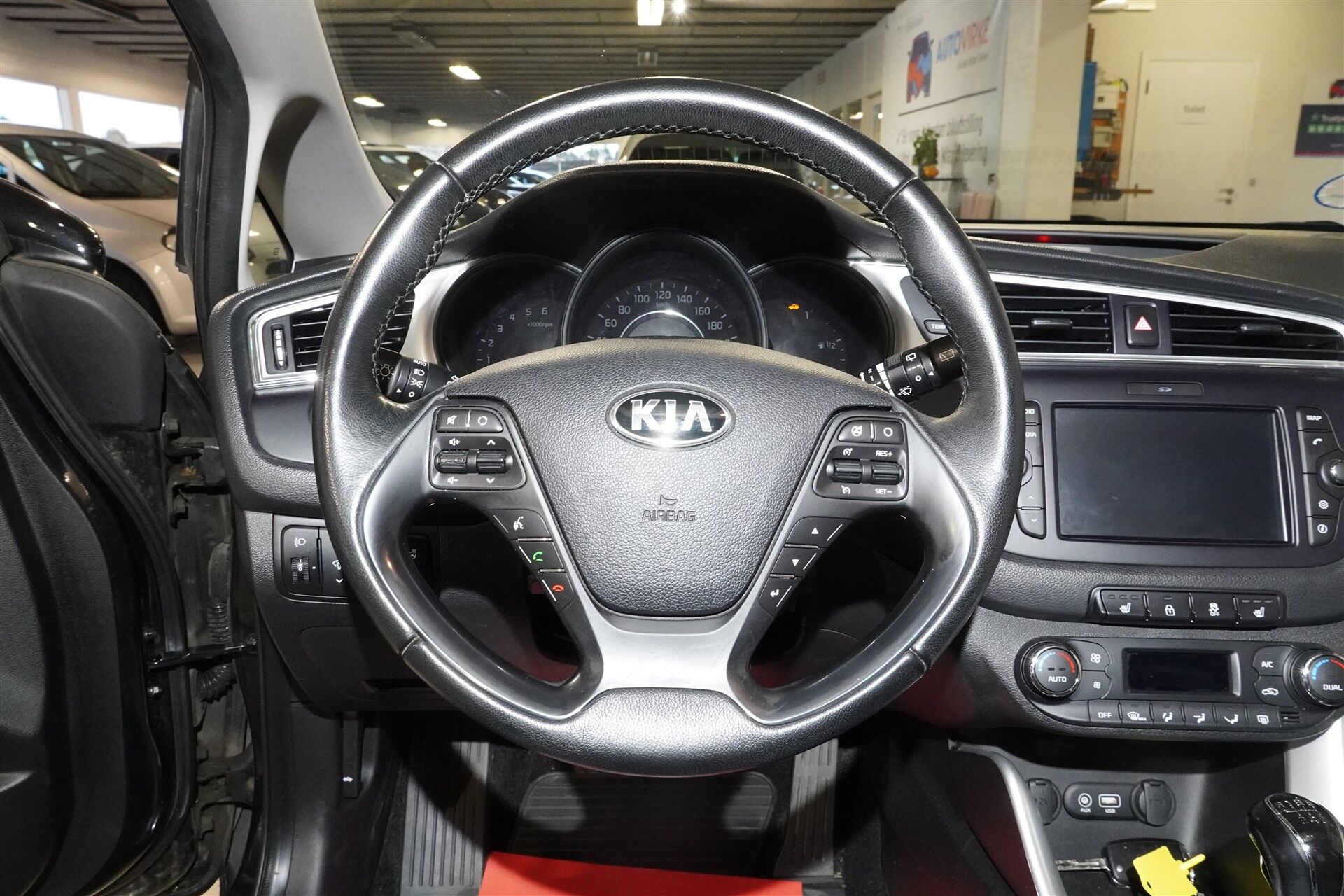 Billede af Kia Ceed SW 1,6 CRDI Style Plus Clim 136HK Stc 6g