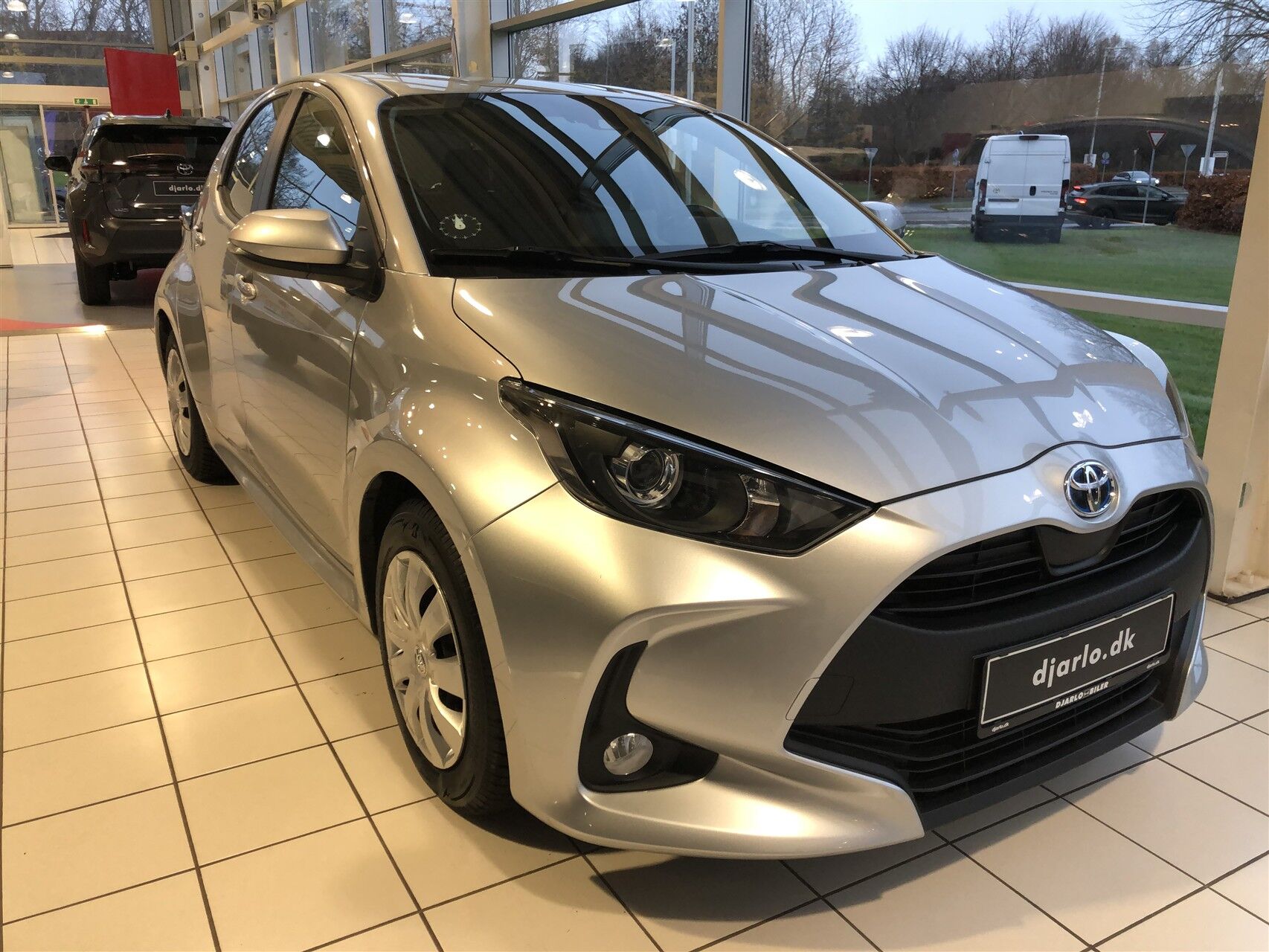 Billede af Toyota Yaris 1,5 Hybrid Essential Comfort 116HK 5d Trinl. Gear