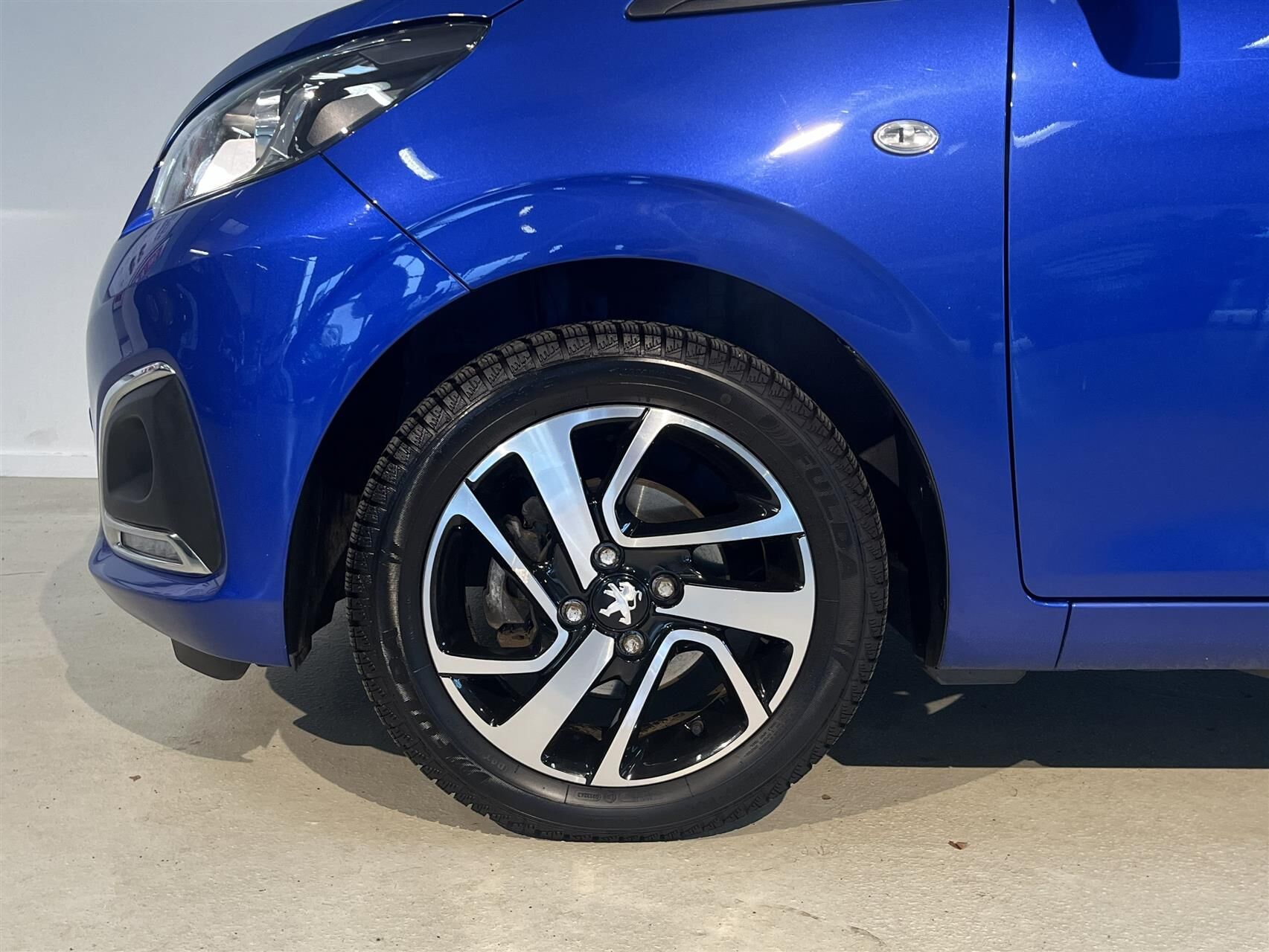 Billede af Peugeot 108 1,0 e-Vti Allure+ 72HK 5d