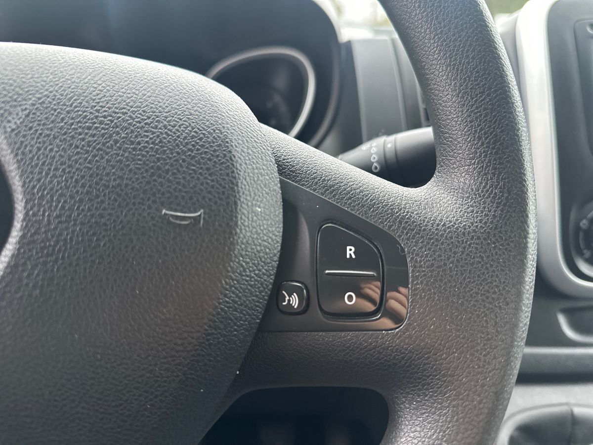 Billede af Renault Trafic T29 L2H2 2,0 DCI 145HK Van 6g