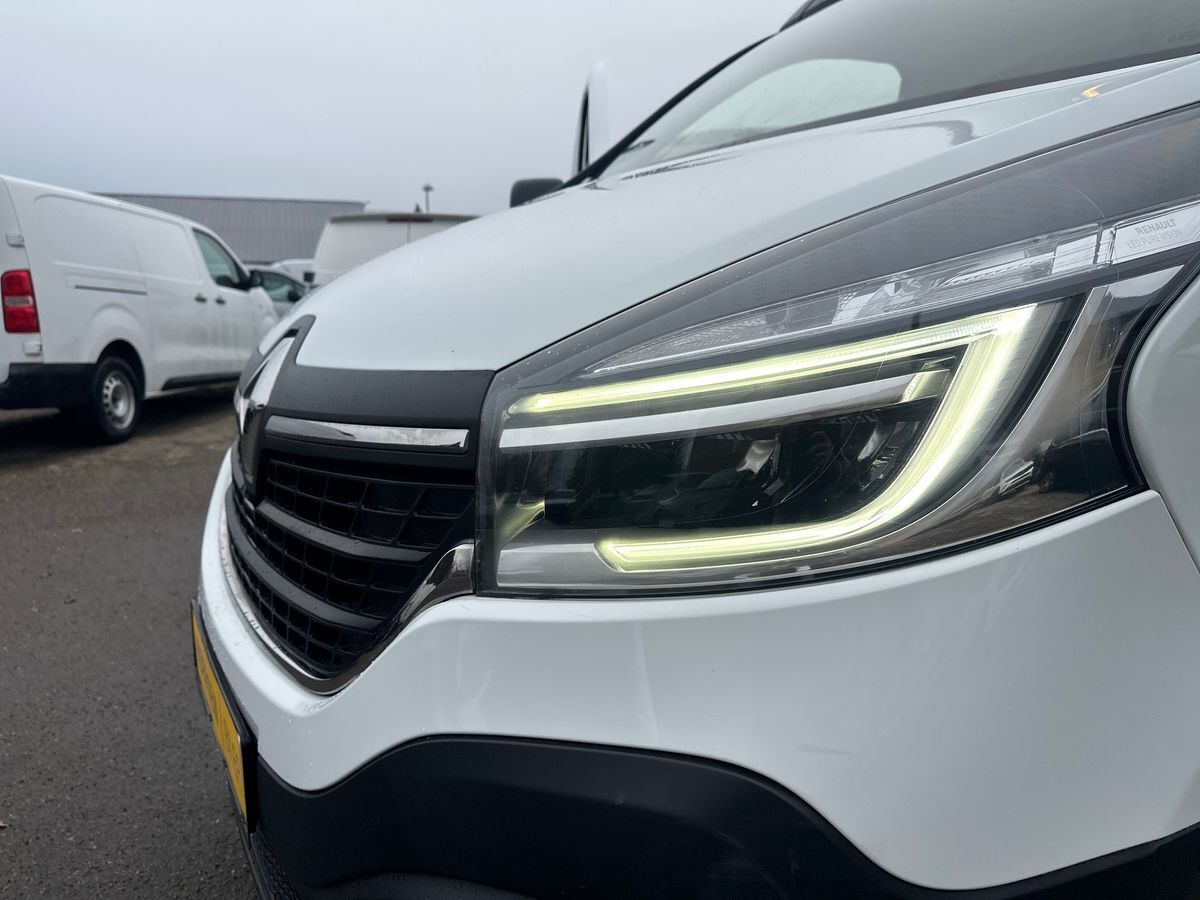 Billede af Renault Trafic T29 L2H2 2,0 DCI 145HK Van 6g