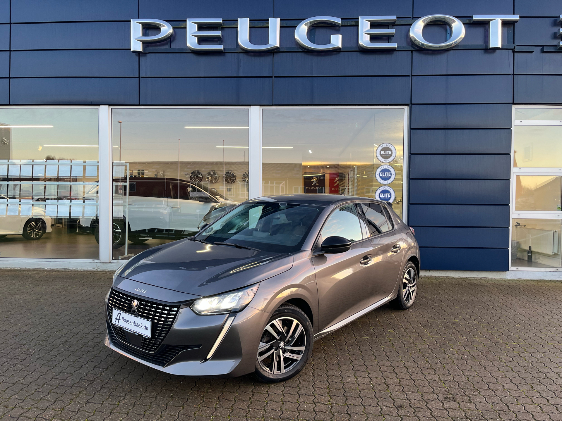 Billede af Peugeot 208 1,2 PureTech Allure Pack EAT8 100HK 5d 8g Aut.