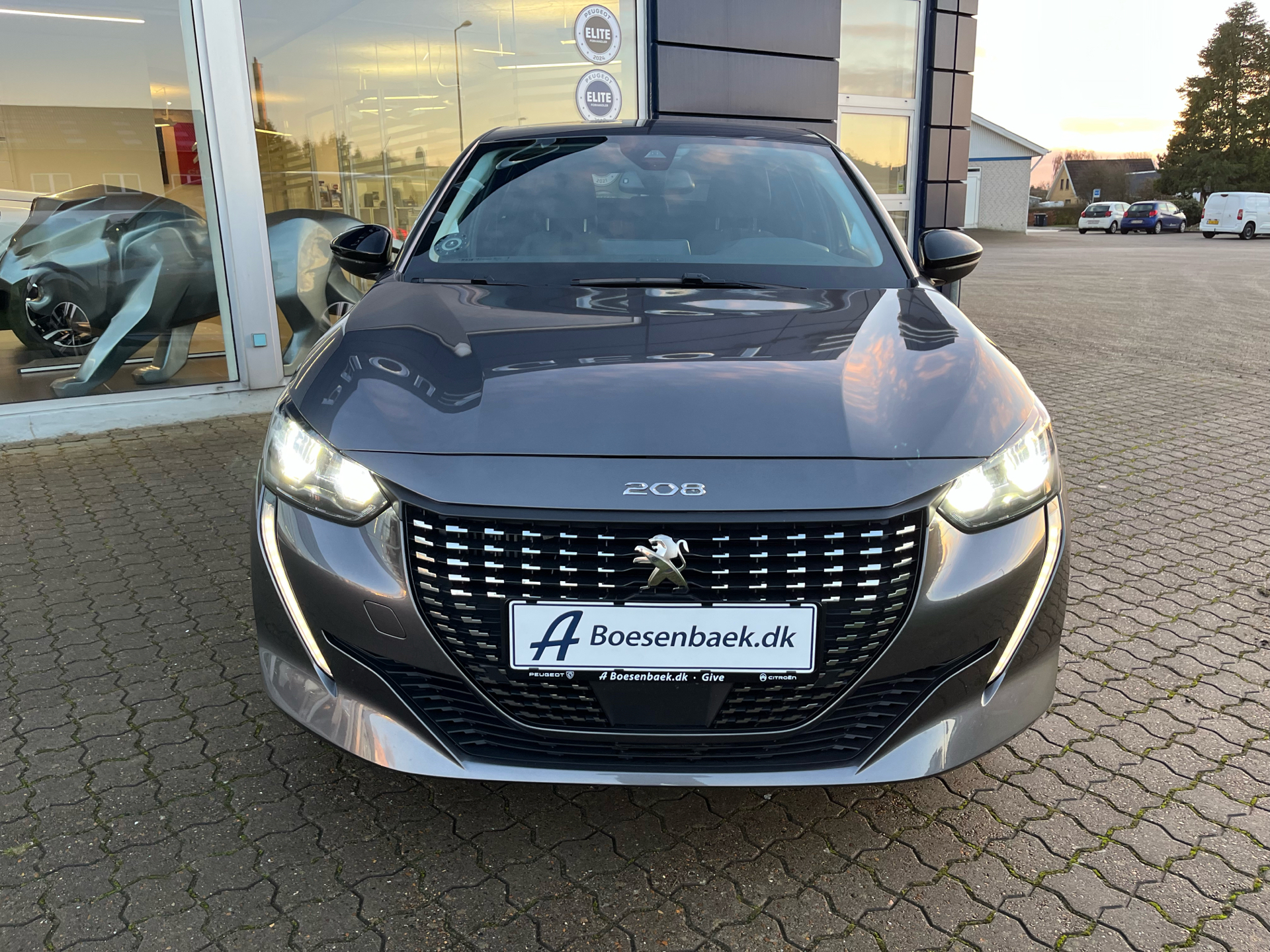 Billede af Peugeot 208 1,2 PureTech Allure Pack EAT8 100HK 5d 8g Aut.