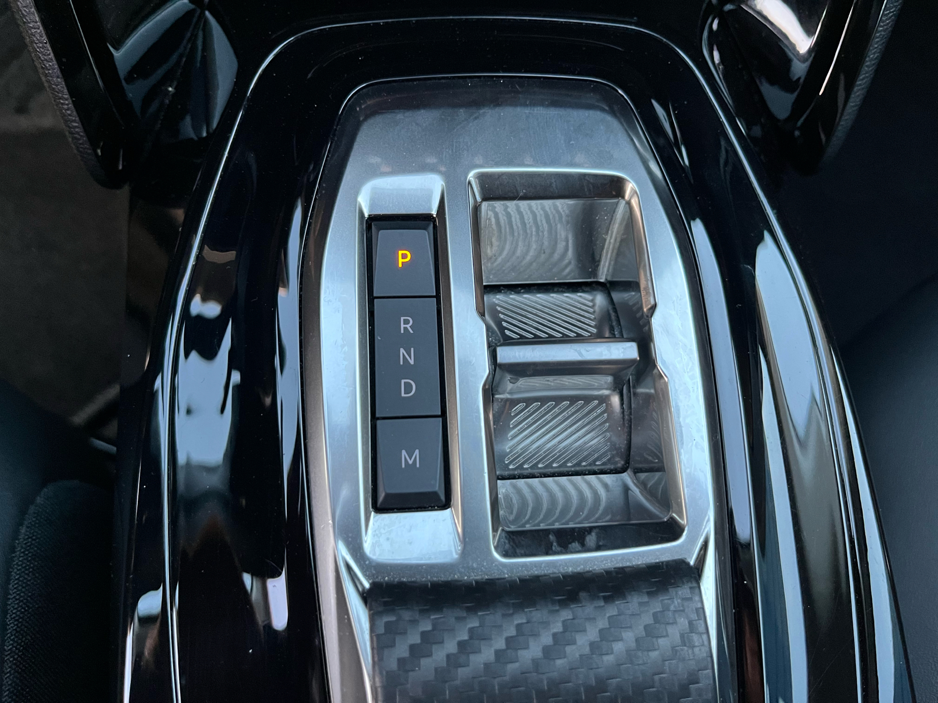 Billede af Peugeot 208 1,2 PureTech Allure Pack EAT8 100HK 5d 8g Aut.