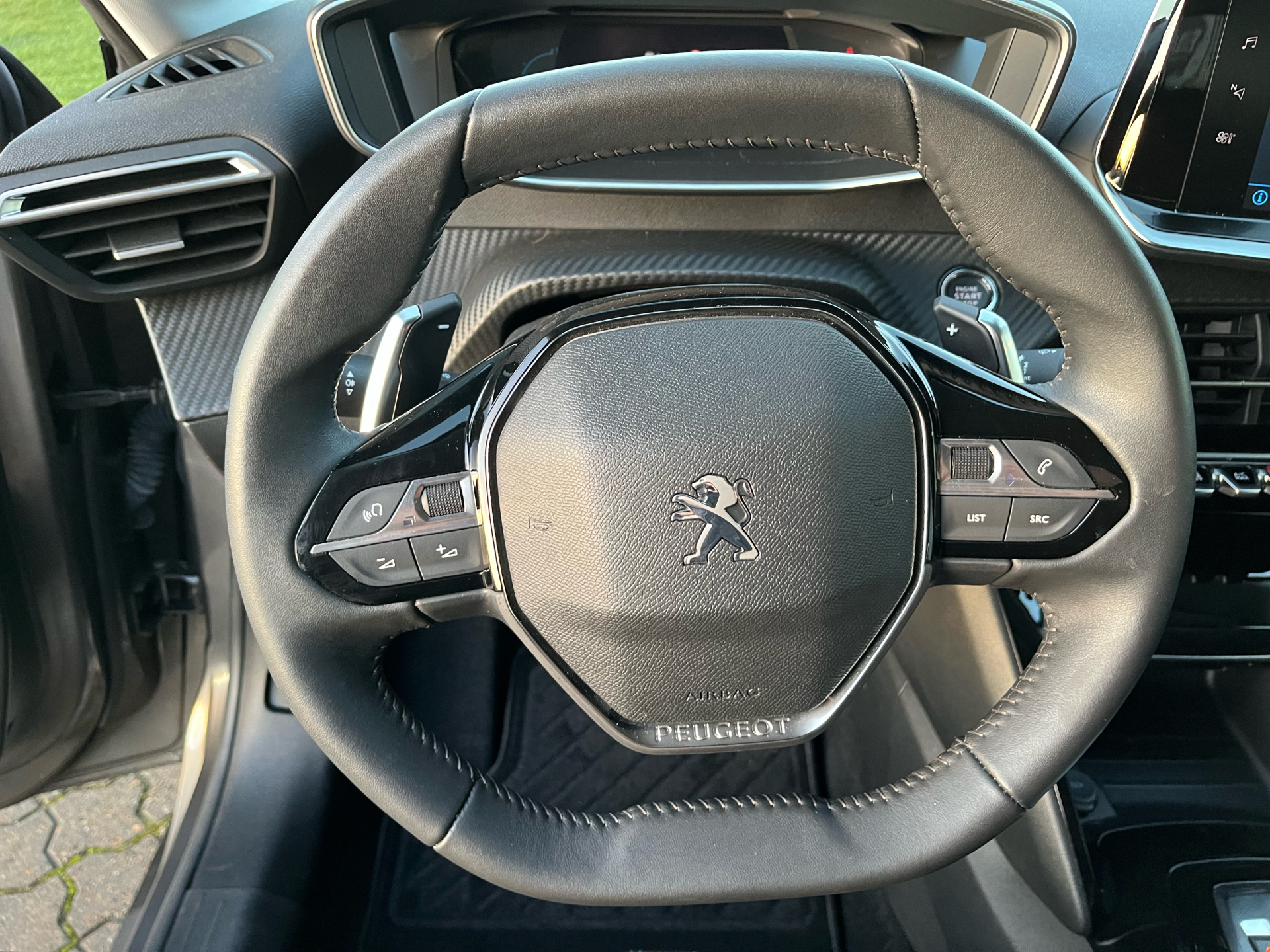 Billede af Peugeot 208 1,2 PureTech Allure Pack EAT8 100HK 5d 8g Aut.