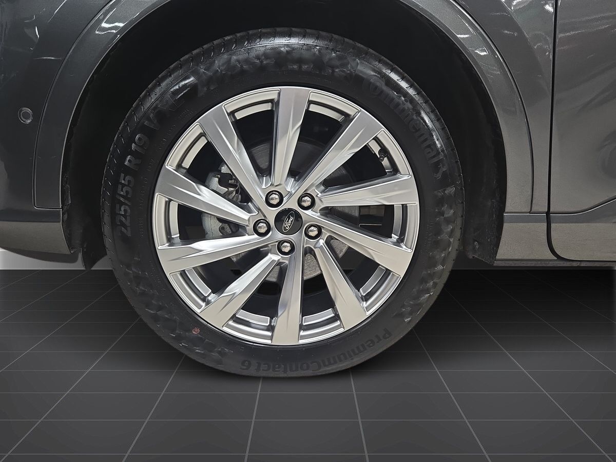 Billede af Ford Kuga 2,5 Plugin-hybrid Vignale CVT 225HK 5d Trinl. Gear