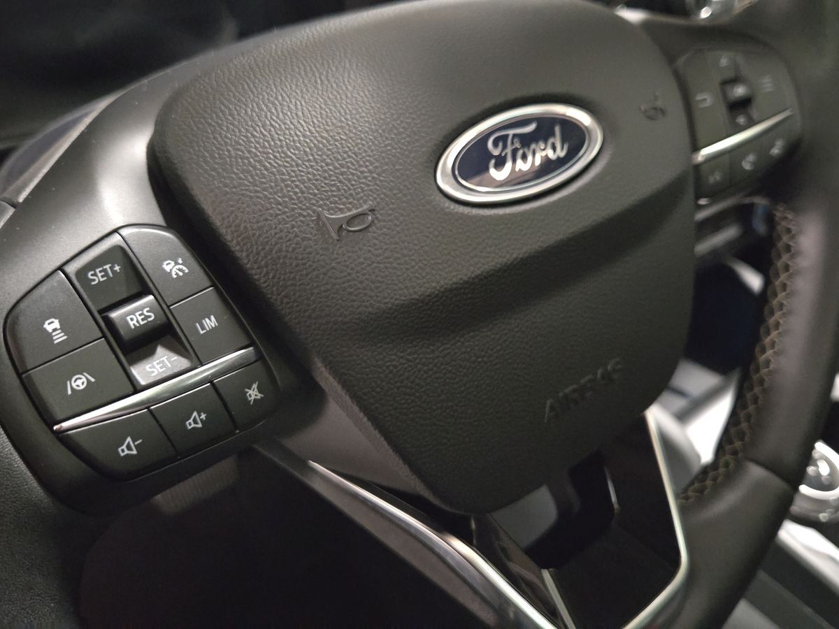 Billede af Ford Kuga 2,5 Plugin-hybrid Vignale CVT 225HK 5d Trinl. Gear