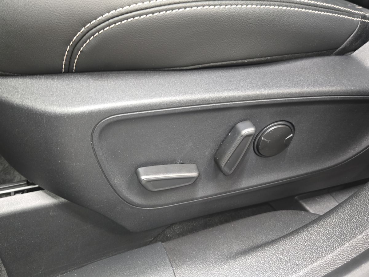 Billede af Ford Kuga 2,5 Plugin-hybrid Vignale CVT 225HK 5d Trinl. Gear