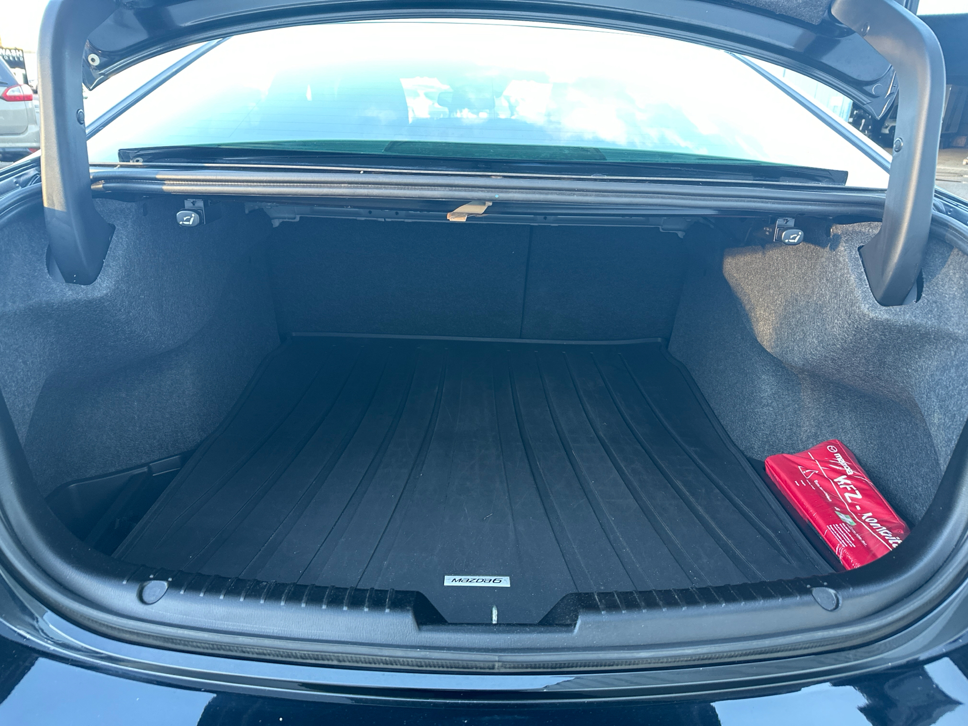 Billede af Mazda 6 2,0 Skyactiv-G Premium 165HK 6g Aut.