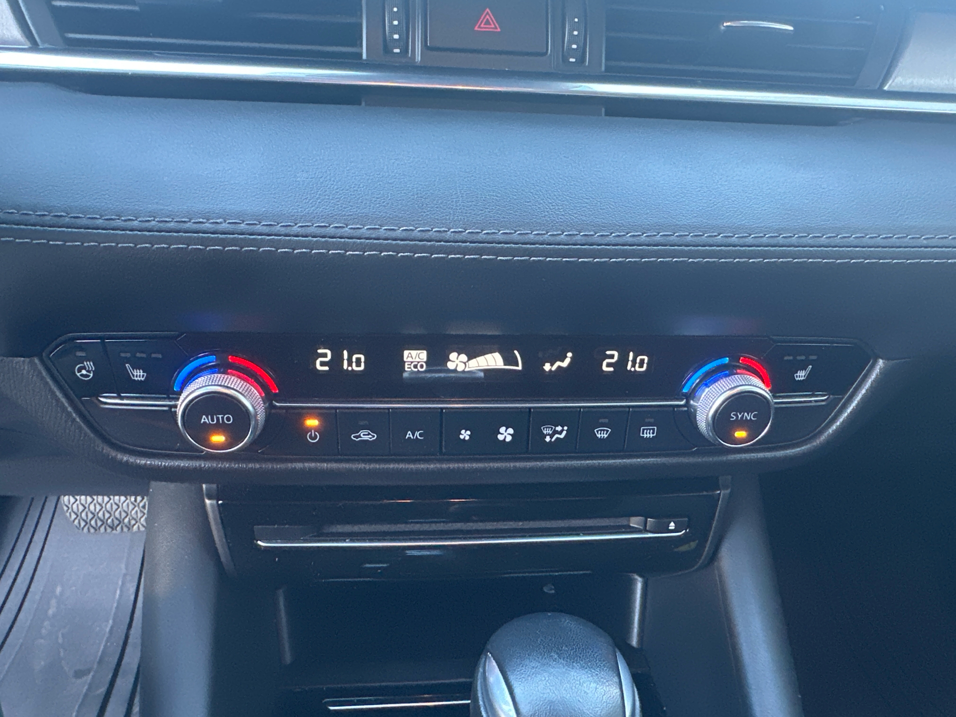 Billede af Mazda 6 2,0 Skyactiv-G Premium 165HK 6g Aut.