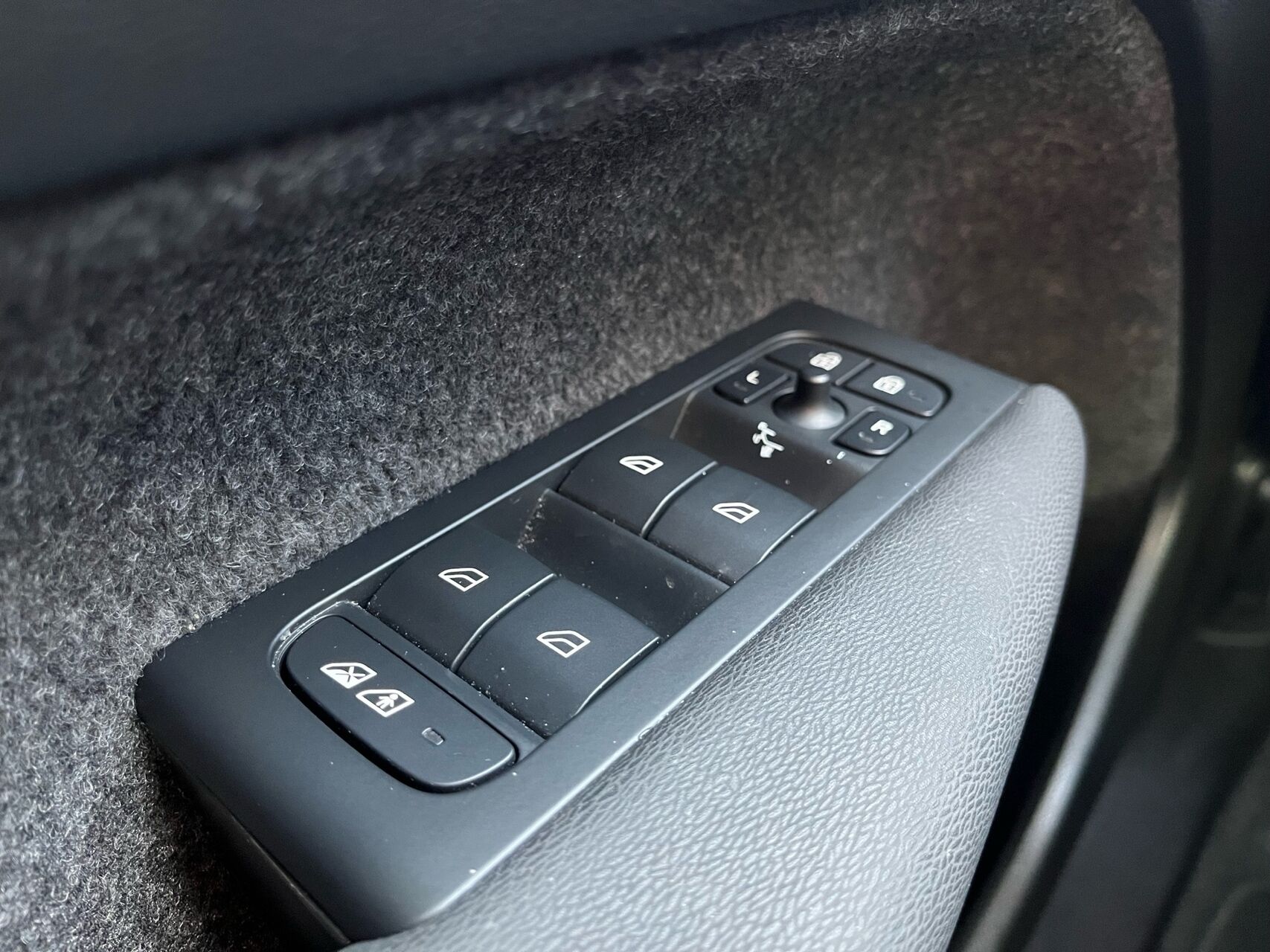 Billede af Volvo C40 Recharge Extended Range Plus 252HK 5d Aut.