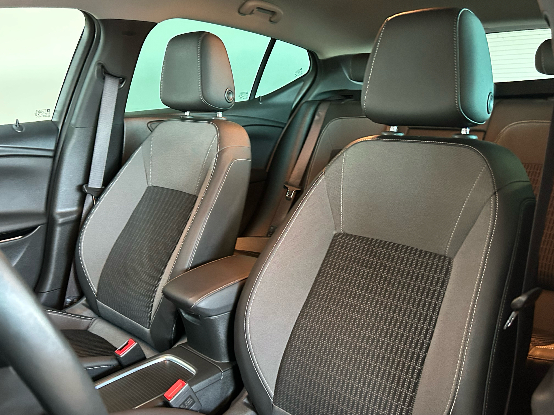 Billede af Opel Astra 1,2 Turbo Elegance 110HK 5d 6g