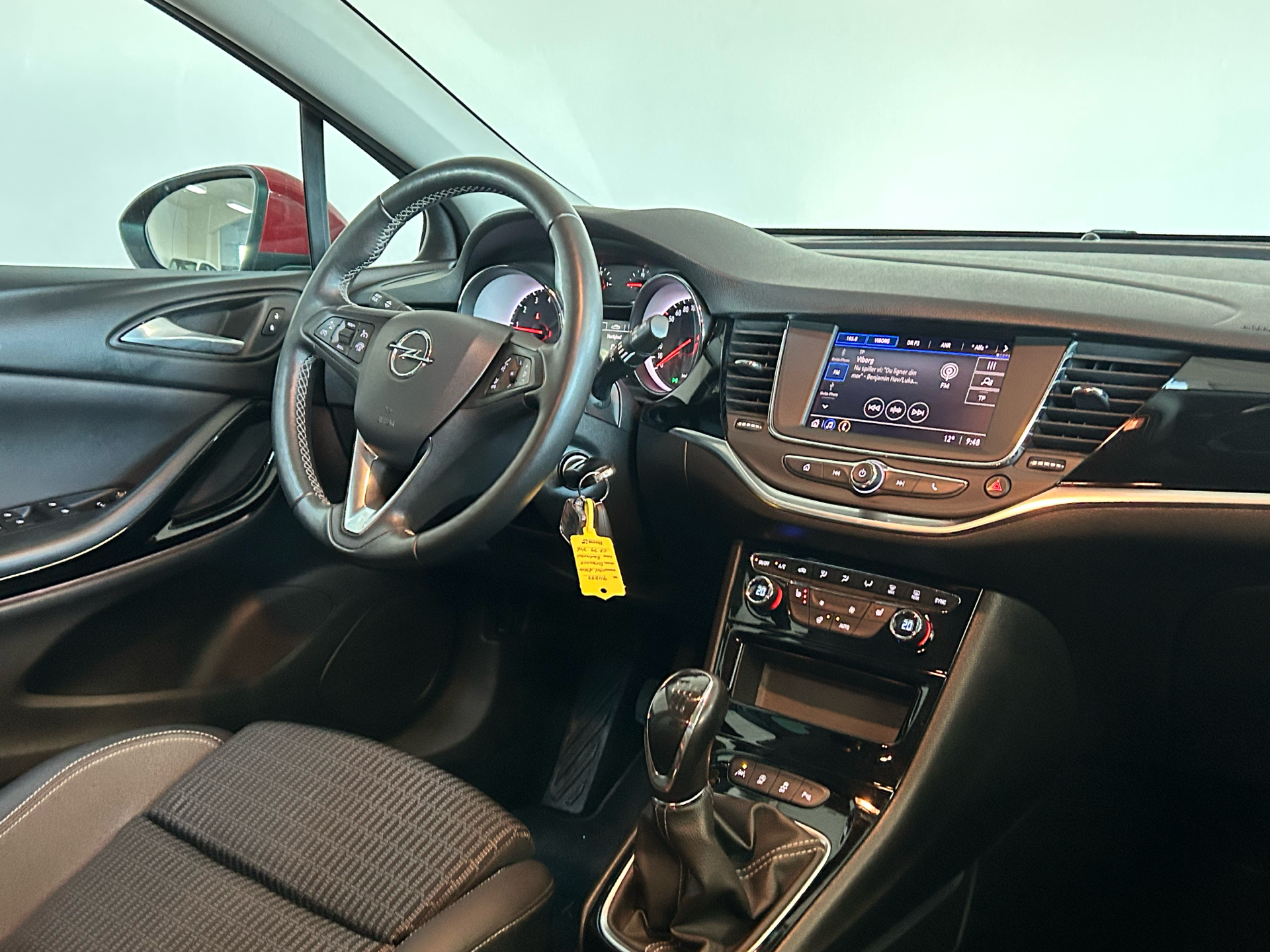 Billede af Opel Astra 1,2 Turbo Elegance 110HK 5d 6g