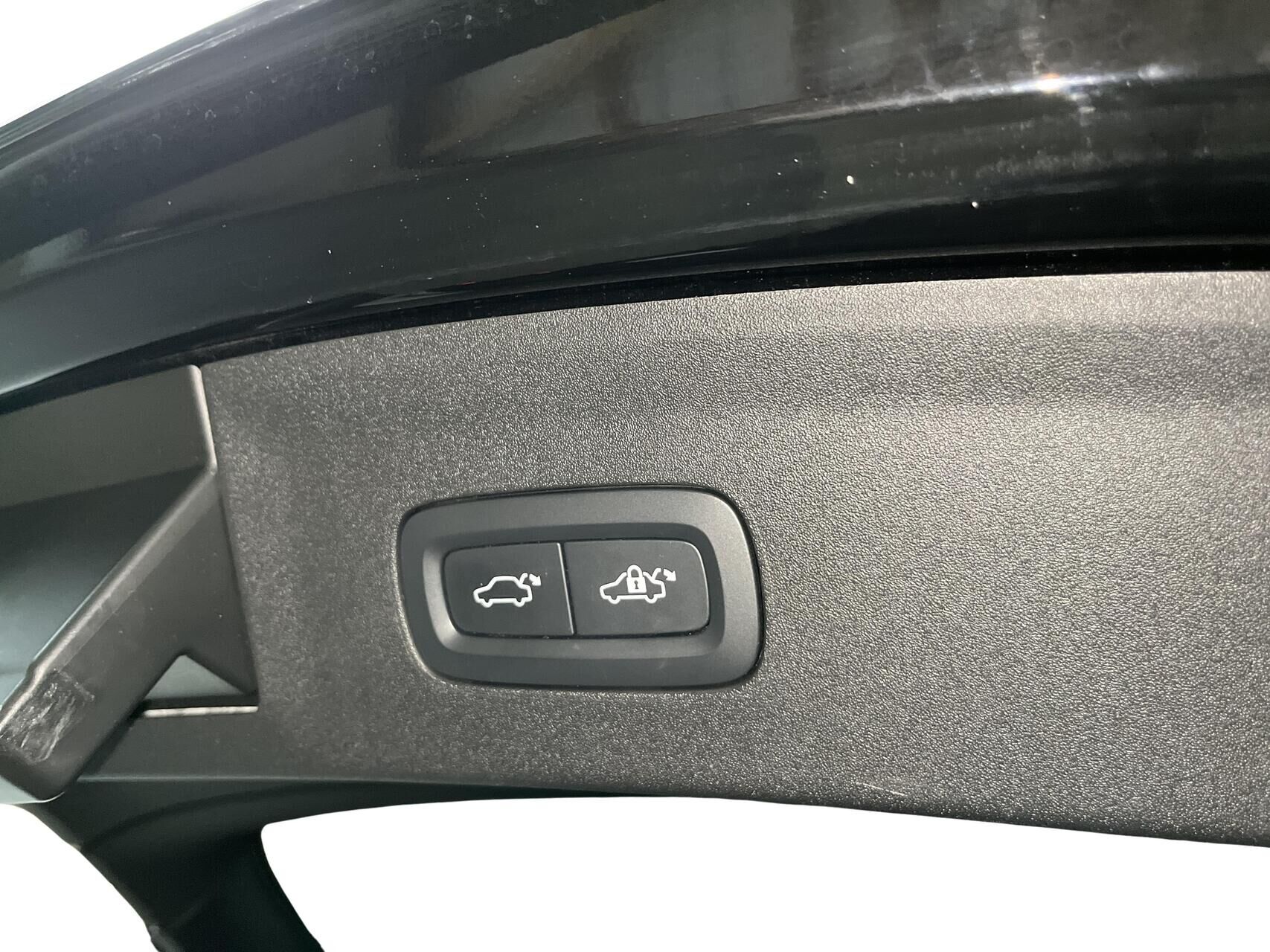 Billede af Polestar 2 EL Long range Single motor Plus 231HK 5d Aut.