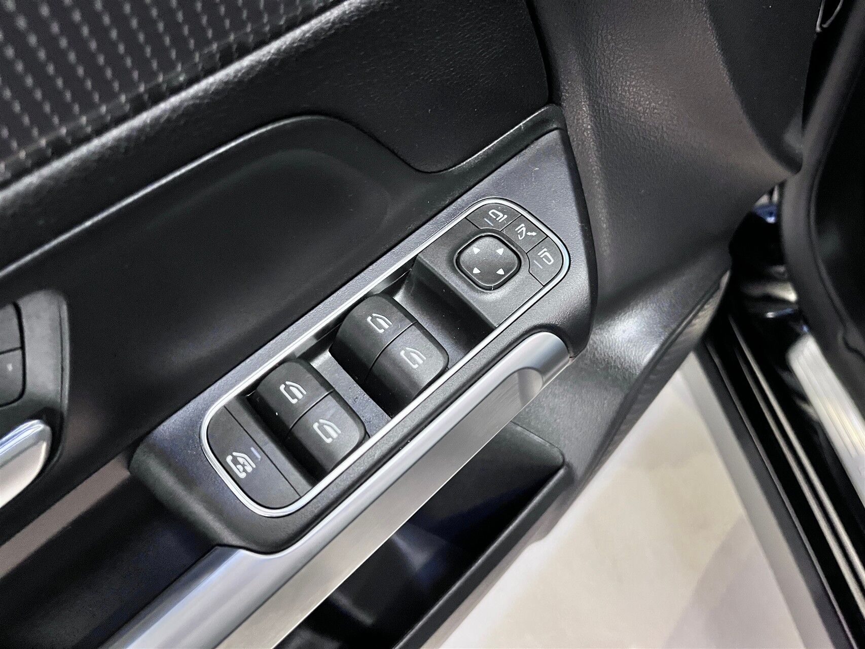 Billede af Mercedes-Benz EQB 250 EL 190HK 5d Aut.