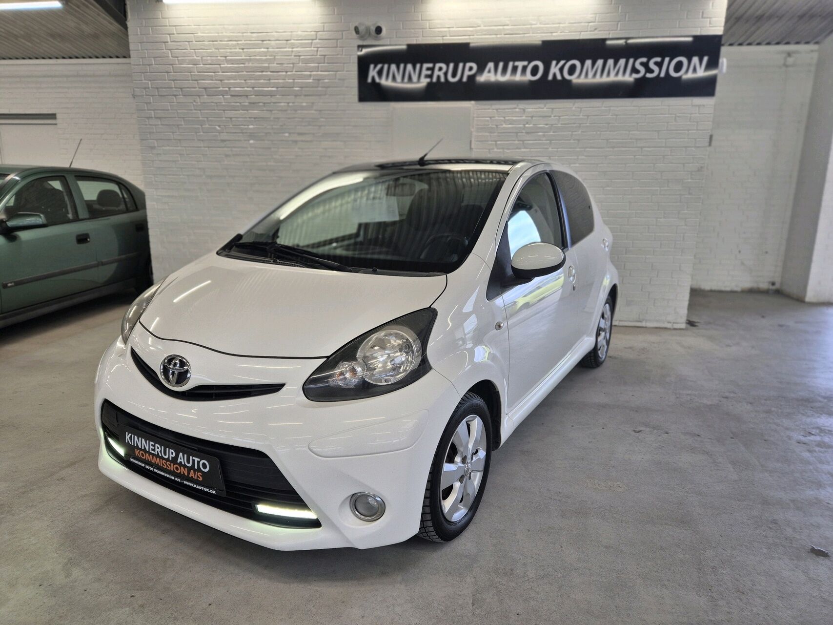 Billede af Toyota Aygo 1,0 VVT-I Black&White 68HK 5d