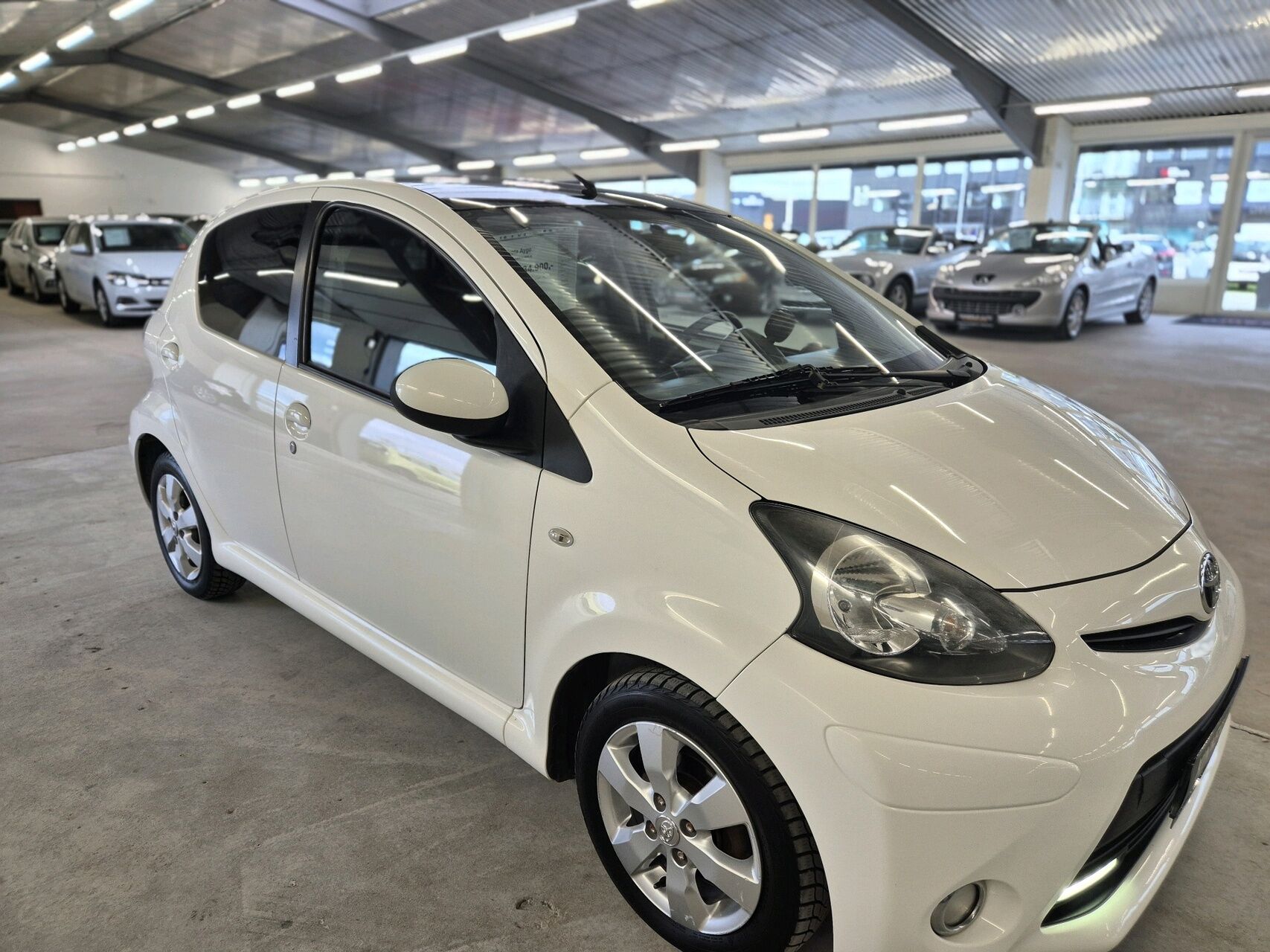 Billede af Toyota Aygo 1,0 VVT-I Black&White 68HK 5d