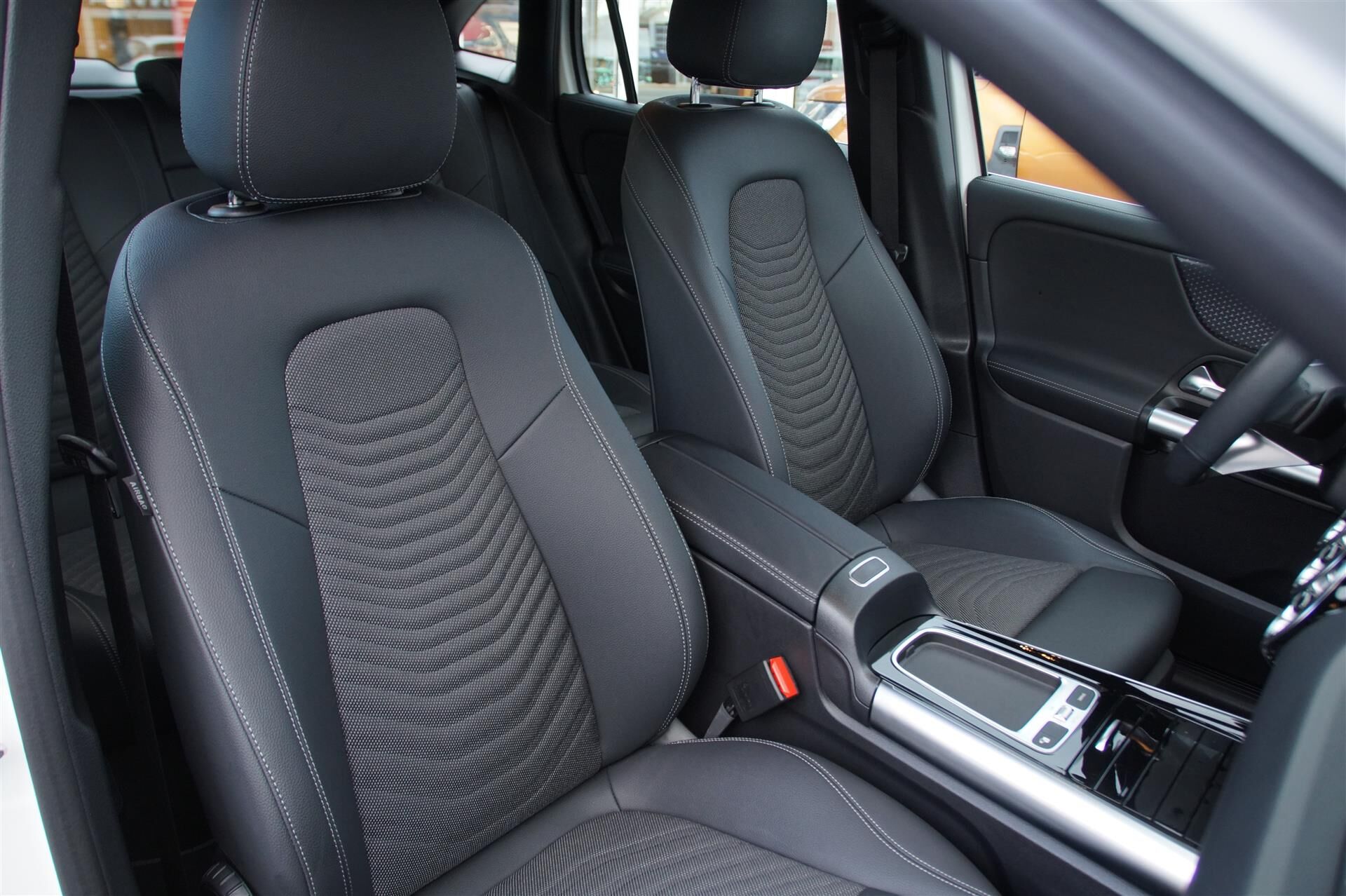 Billede af Mercedes-Benz EQA 250 EL Progressive 190HK 5d Aut.