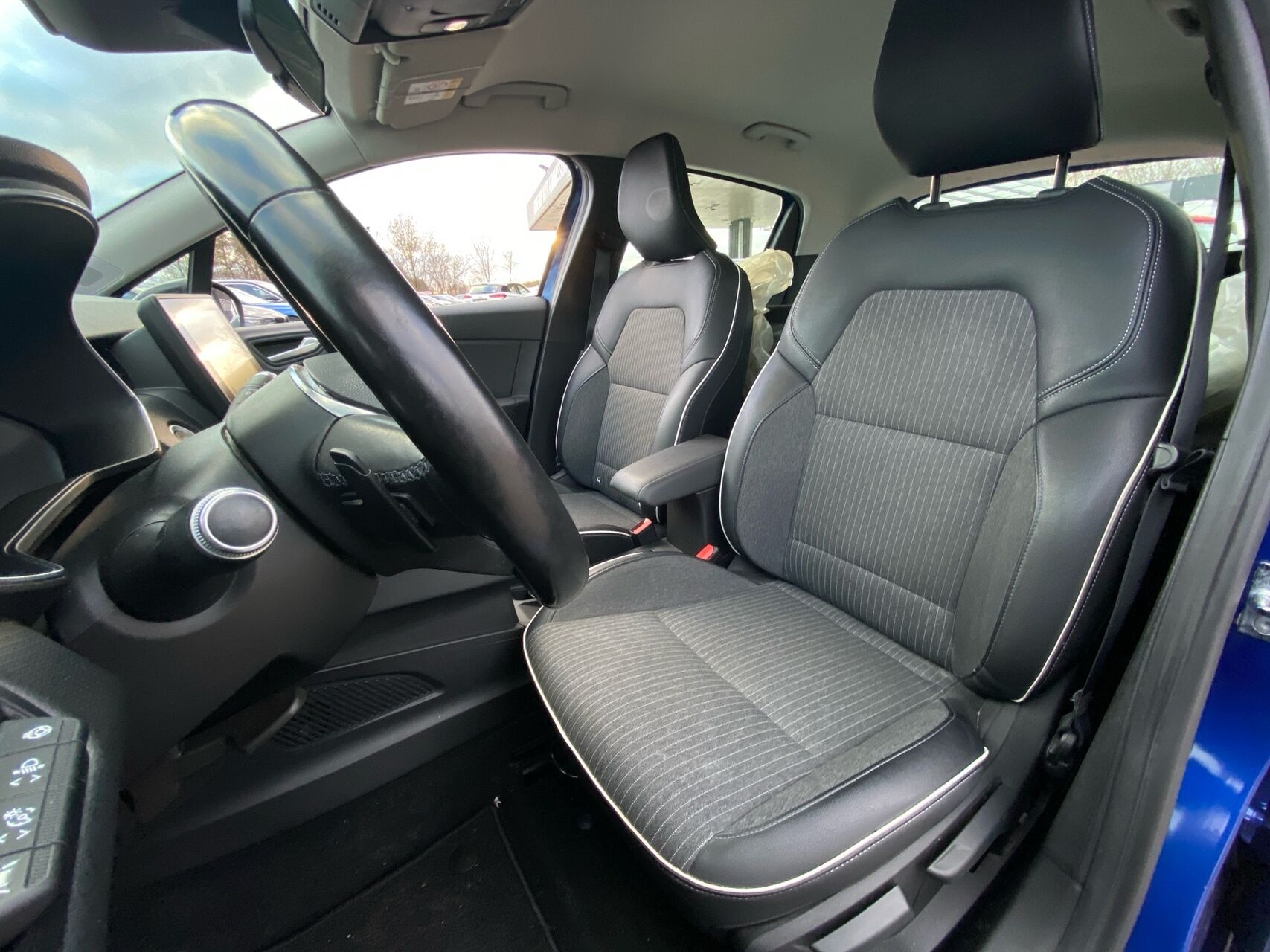 Billede af Renault Clio 1,3 TCE Intens EDC 130HK 5d 7g Aut.