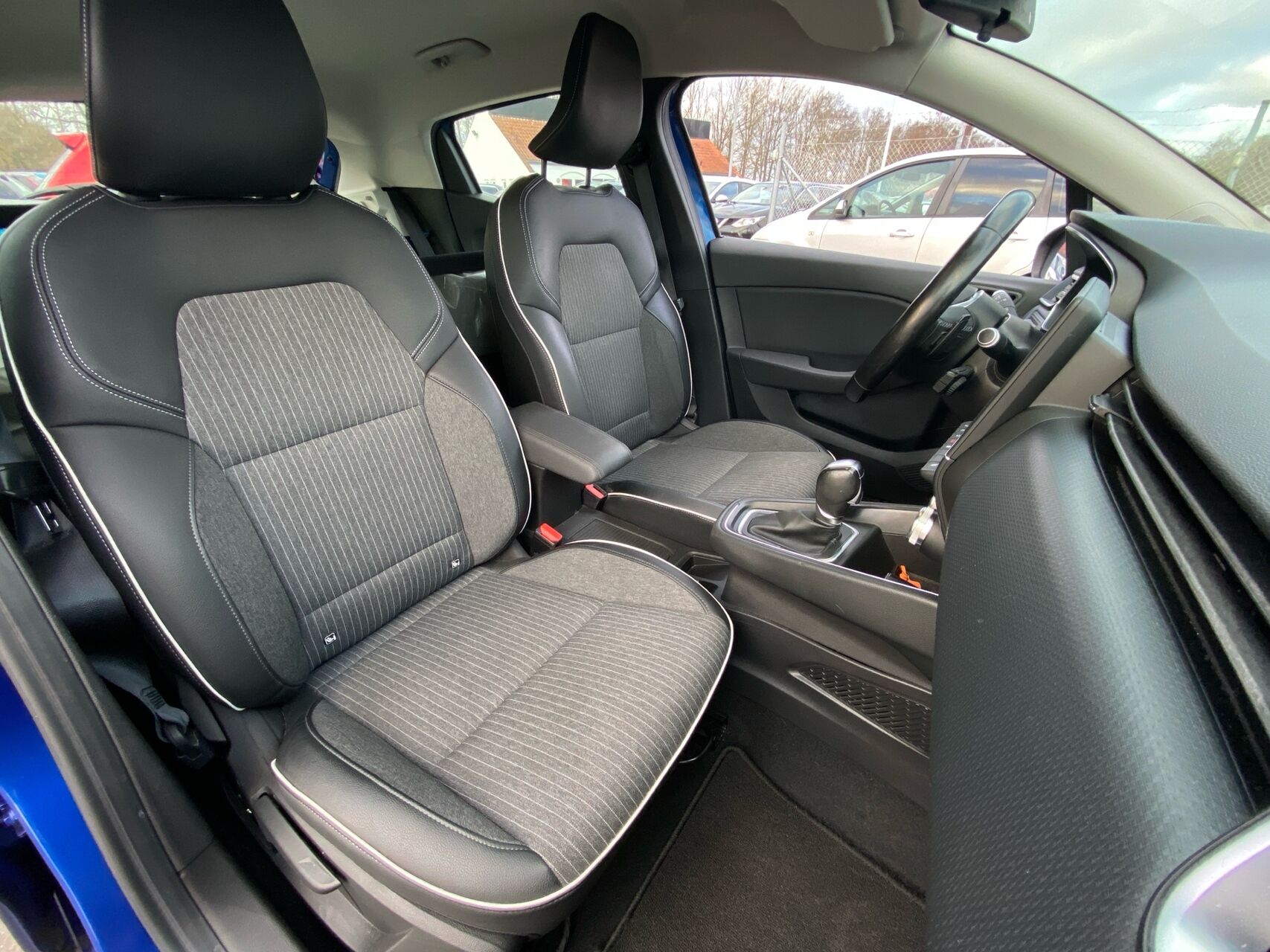 Billede af Renault Clio 1,3 TCE Intens EDC 130HK 5d 7g Aut.