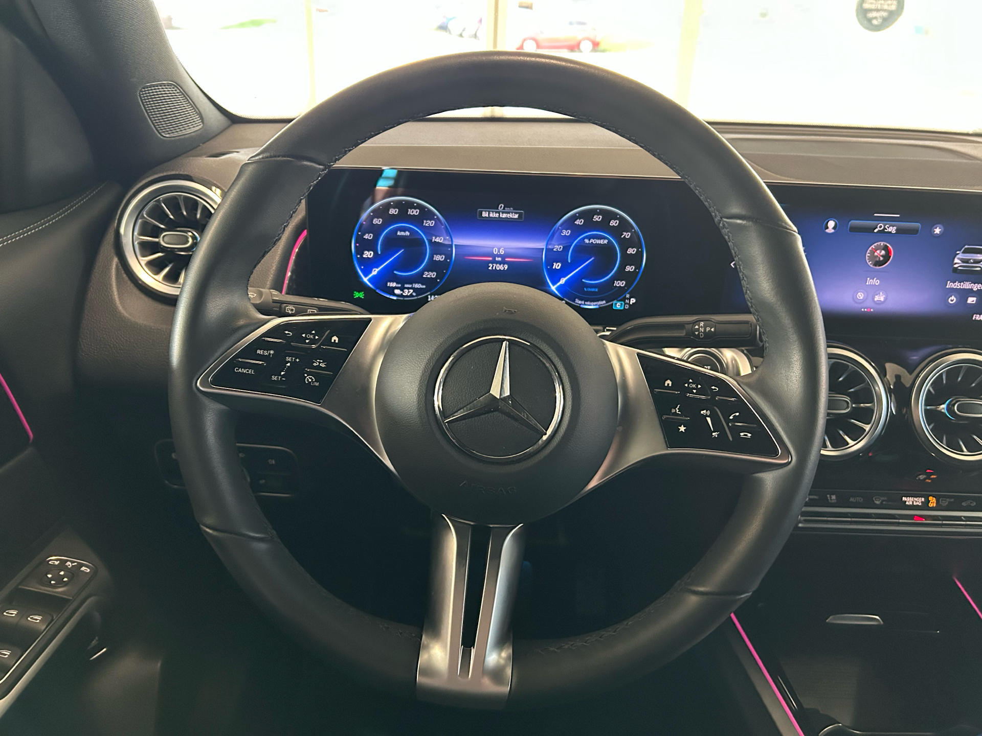 Billede af Mercedes-Benz EQB 300 EL Progressive 7 pers. 4Matic 228HK 5d Aut.