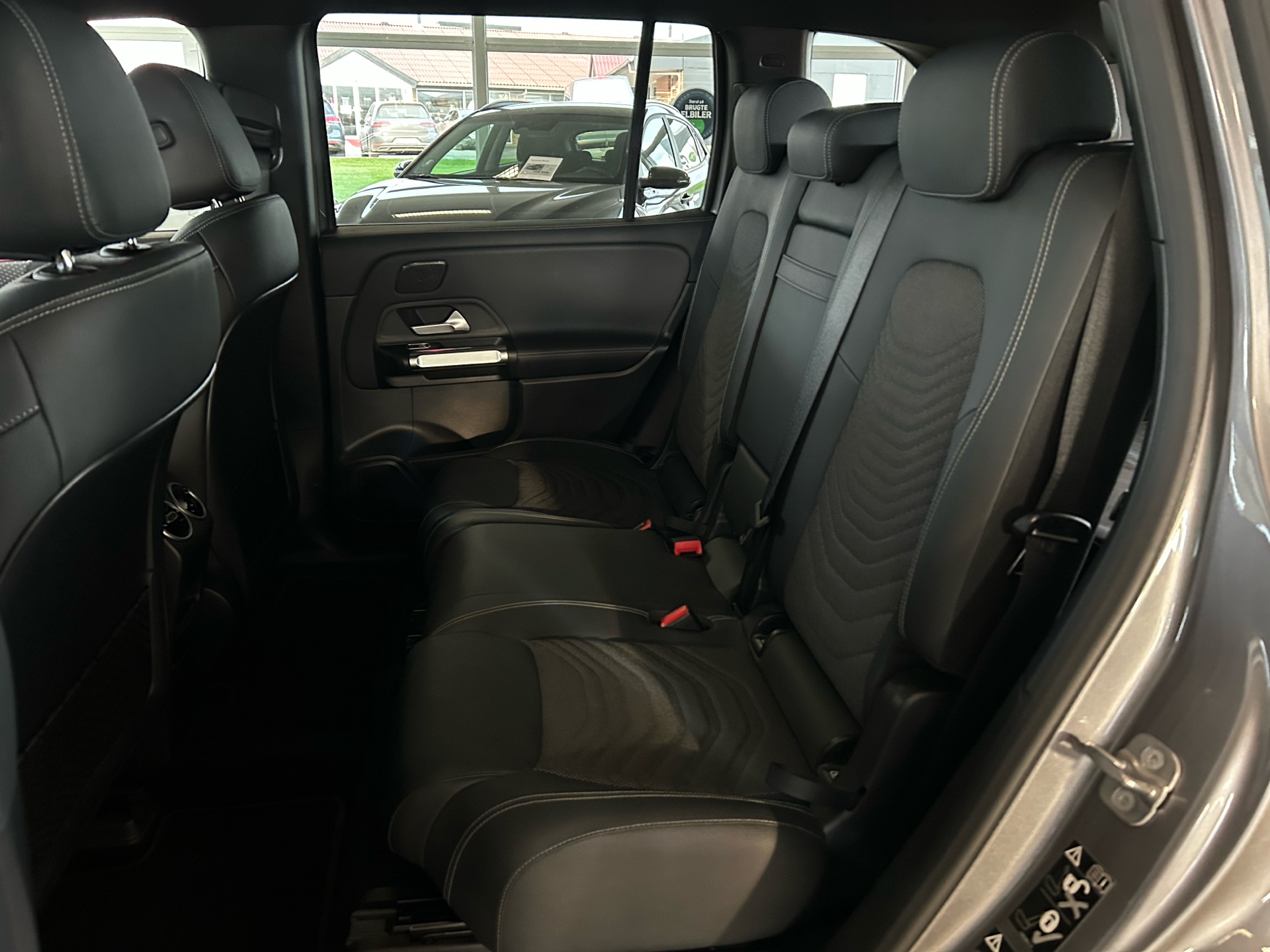 Billede af Mercedes-Benz EQB 300 EL Progressive 7 pers. 4Matic 228HK 5d Aut.