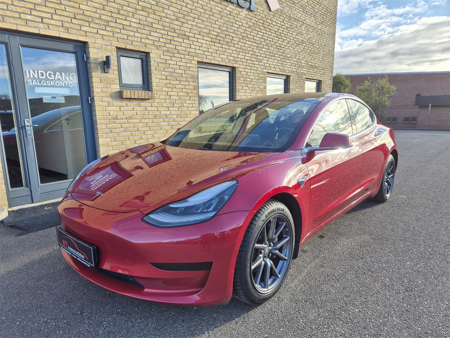 Billede af Tesla Model 3 EL Standard Range Plus 283HK Aut.