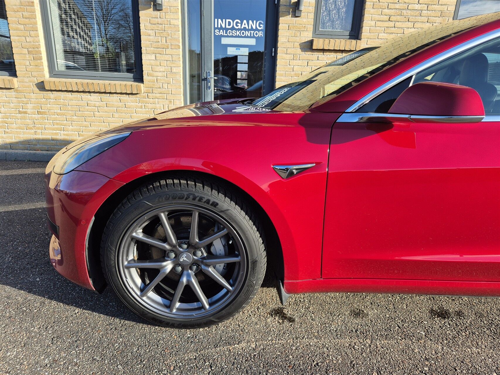 Billede af Tesla Model 3 EL Standard Range Plus 283HK Aut.