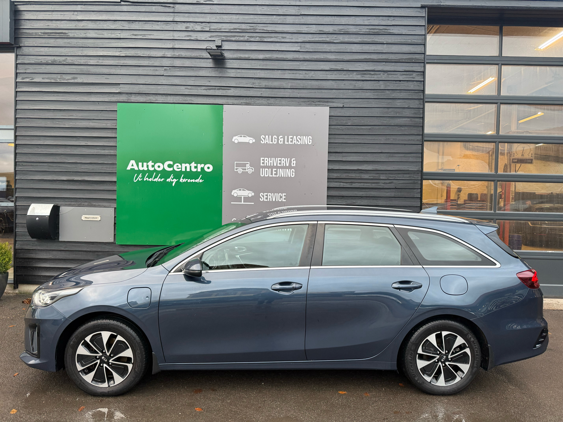 Billede af Kia Ceed SW 1,6 GDI PHEV  Plugin-hybrid Prestige DCT 141HK Stc 6g Aut.
