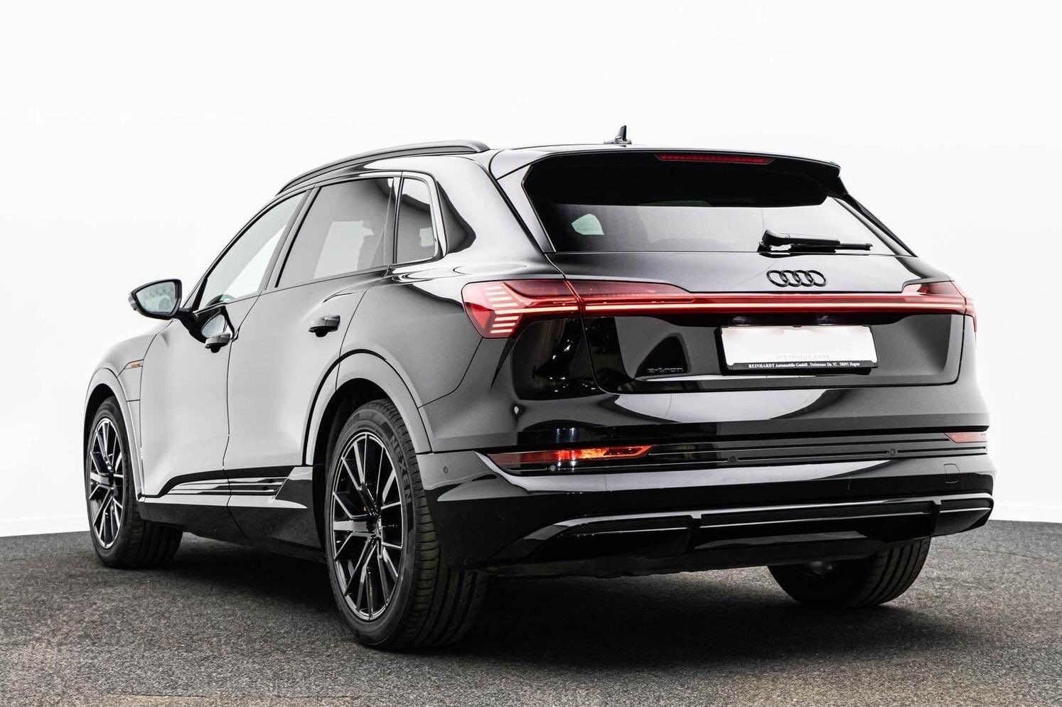 Billede af Audi E-tron 55 Black Edition Quattro 408HK 5d Aut. 