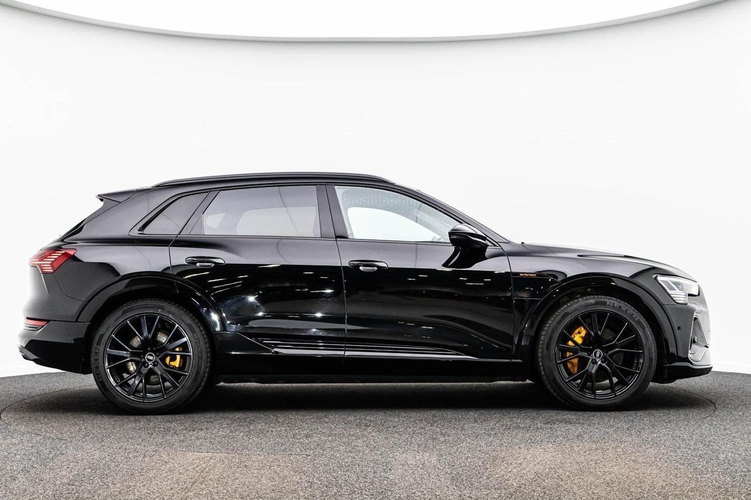 Billede af Audi E-tron 55 Black Edition Quattro 408HK 5d Aut. 